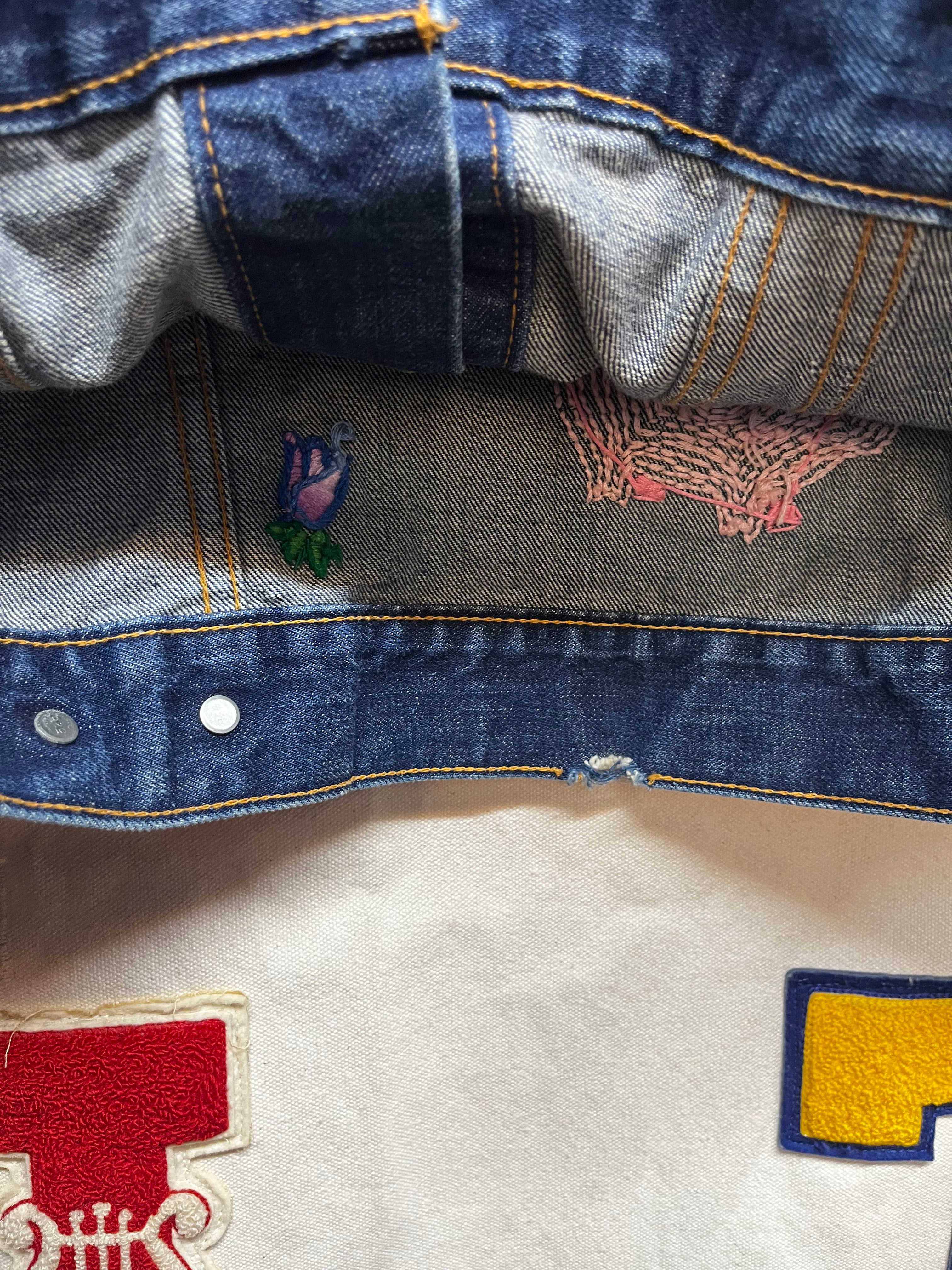 Vintage 70's Levi's Denim Trucker Jacket Embroidered 70505-0217: Small