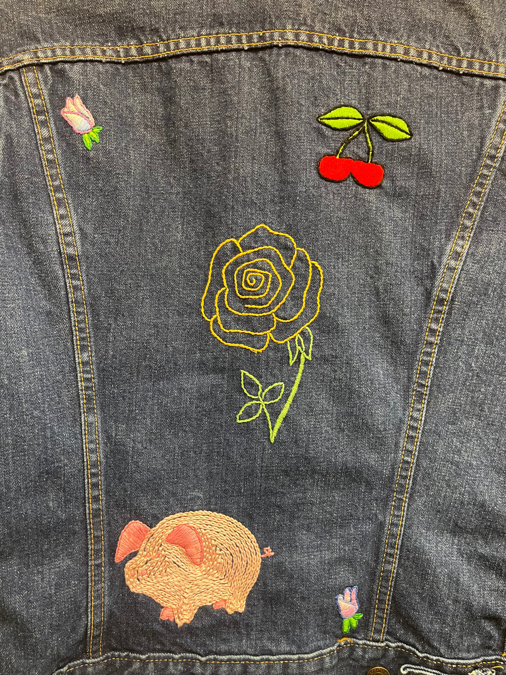 Vintage 70's Levi's Denim Trucker Jacket Embroidered 70505-0217: Small