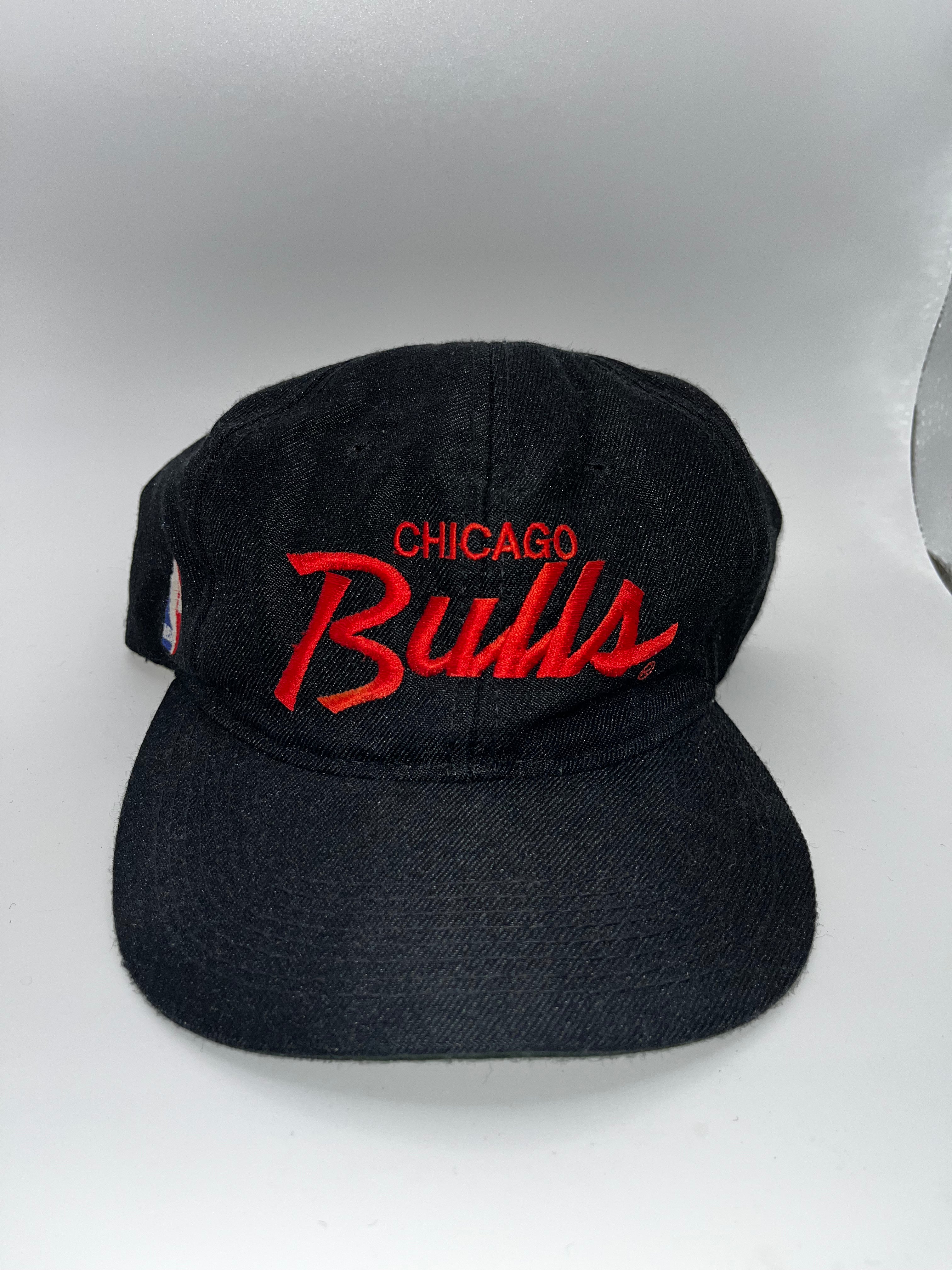 Vtg Sports Specialties Chicago Bulls Single Line Script Black Dome Wool Snapback Hat
