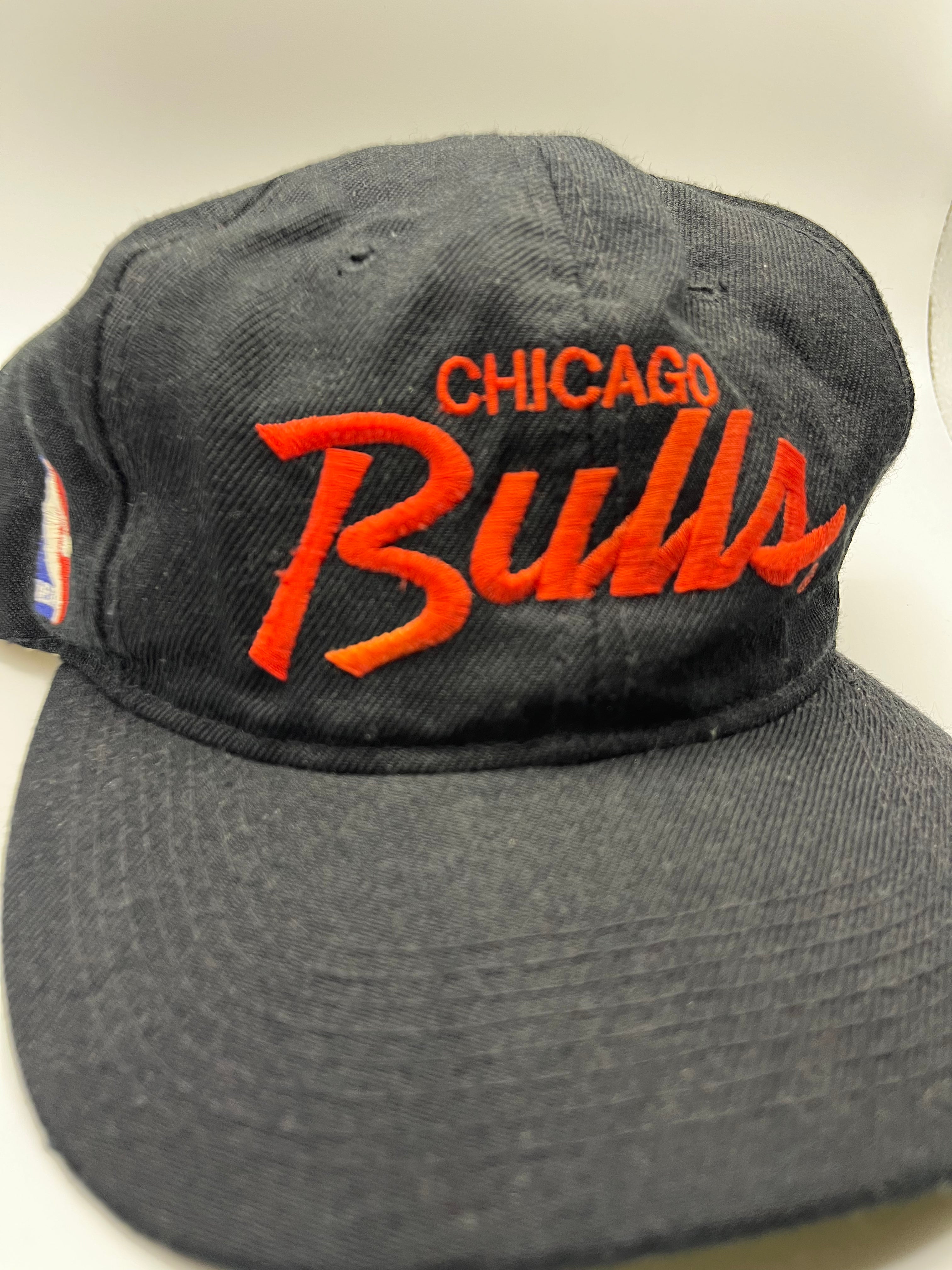 Vtg Sports Specialties Chicago Bulls Single Line Script Black Dome Wool Snapback Hat