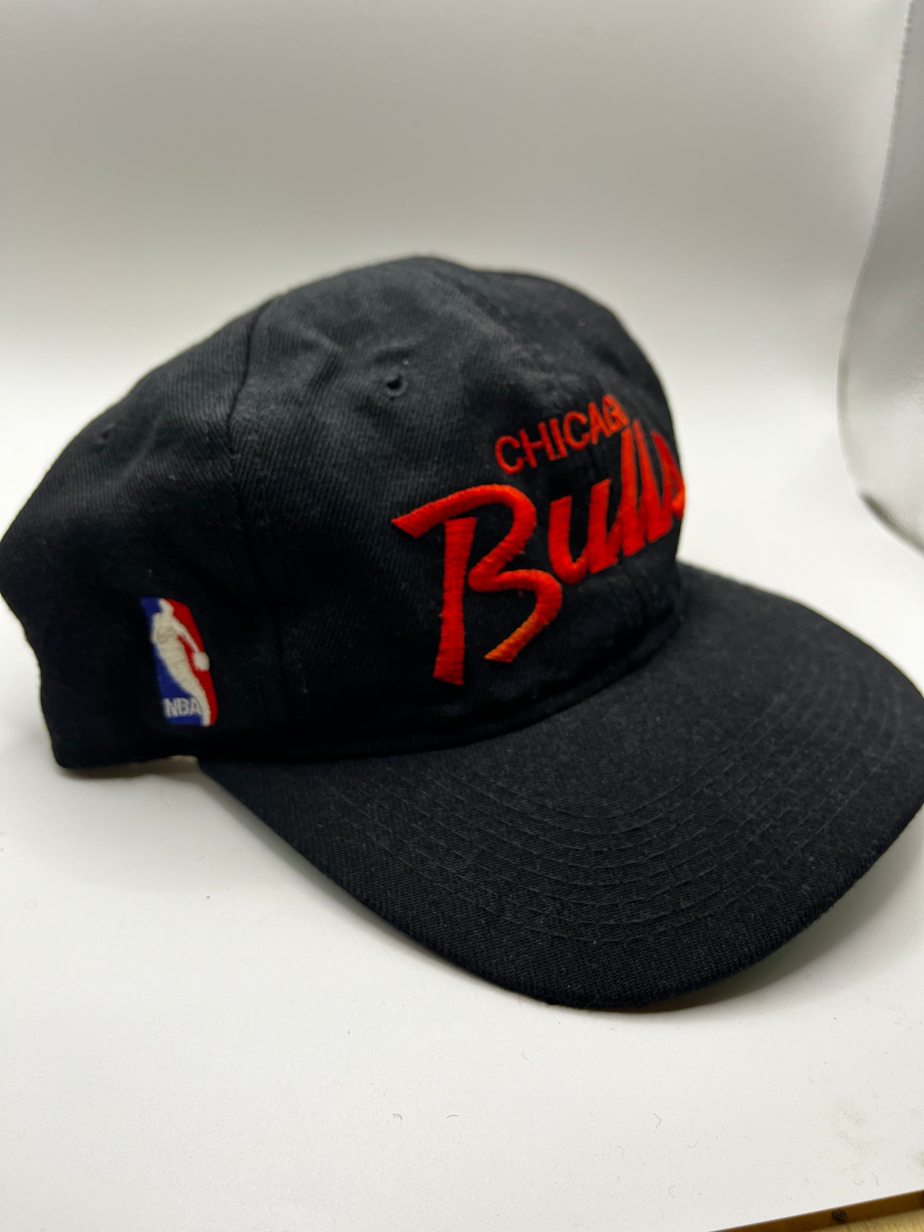 Vtg Sports Specialties Chicago Bulls Single Line Script Black Dome Wool Snapback Hat