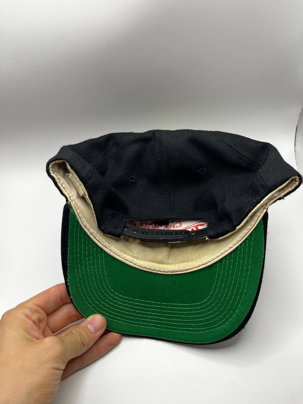 Vtg Sports Specialties Chicago Bulls Single Line Script Black Dome Wool Snapback Hat