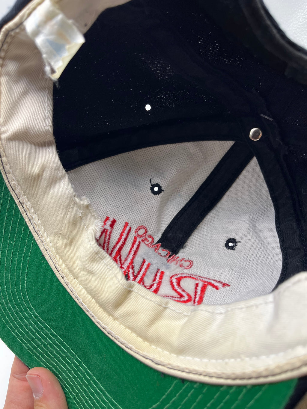 Vtg Sports Specialties Chicago Bulls Single Line Script Black Dome Wool Snapback Hat