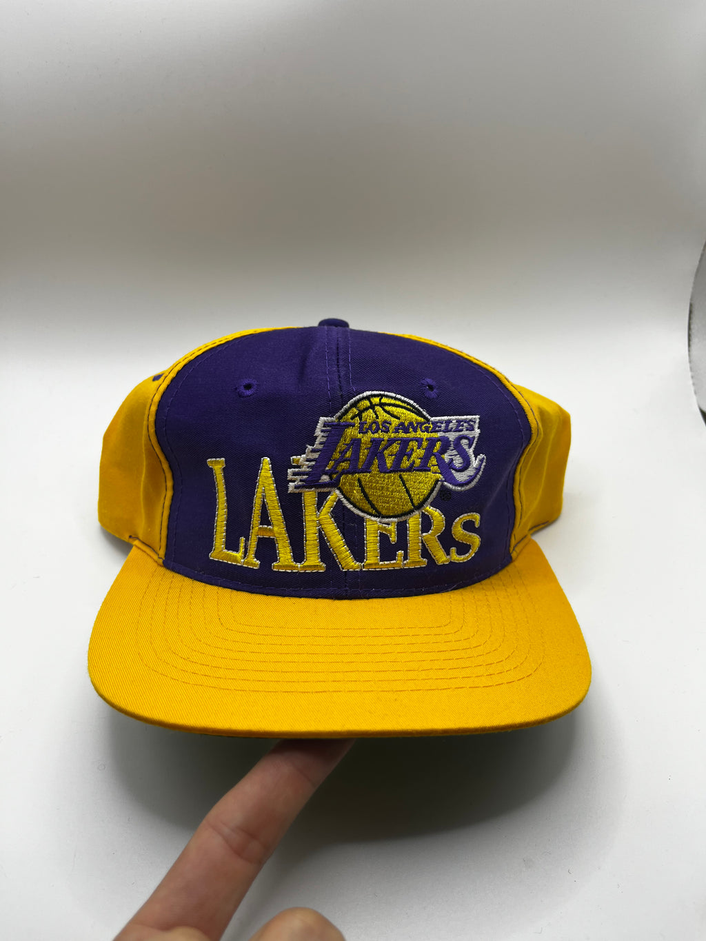 Vintage Los Angeles Lakers NBA The Game 90's Limited Edition Pinwheel Snapback Hat