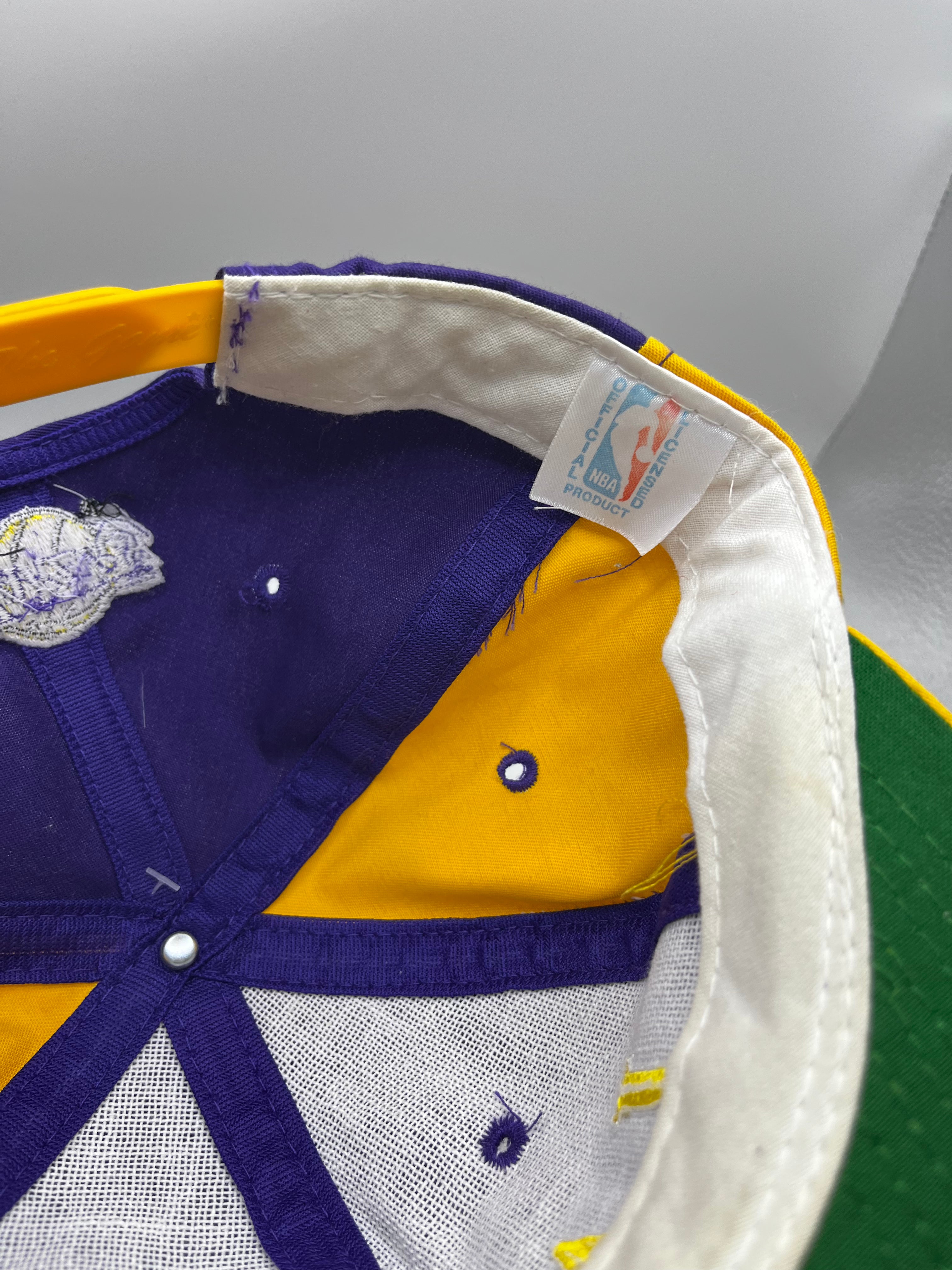Vintage Los Angeles Lakers NBA The Game 90's Limited Edition Pinwheel Snapback Hat