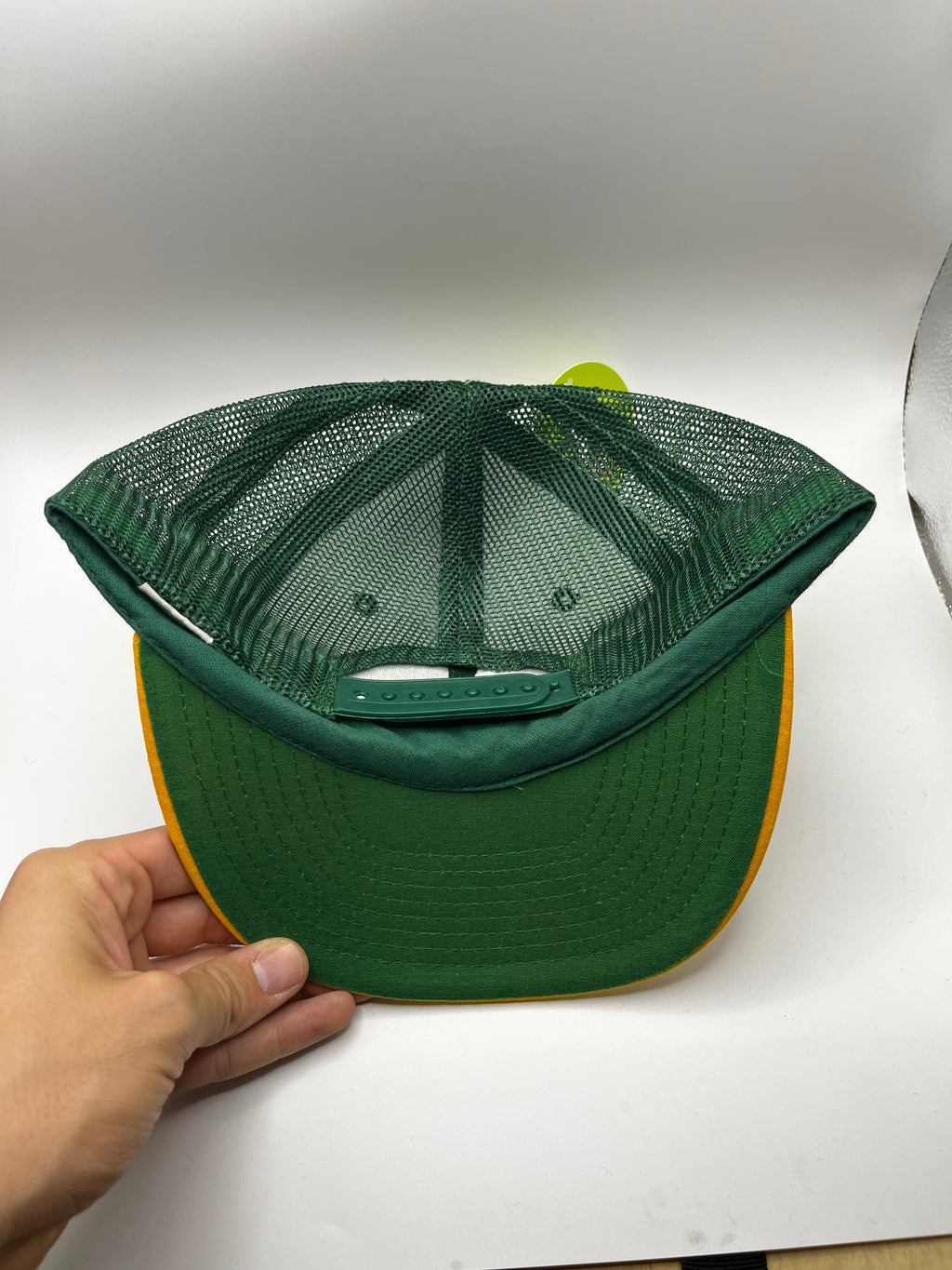 Vintage Oakland Athletics Mesh Trucker Snapback Hat Green Yellow A's MLB Twins Cap
