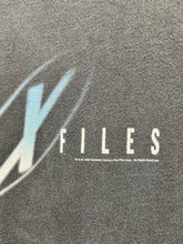Load image into Gallery viewer, Vintage X Files Fox TV Show Promo 1998 Fight the Future Embroidered T-Shirt: XL
