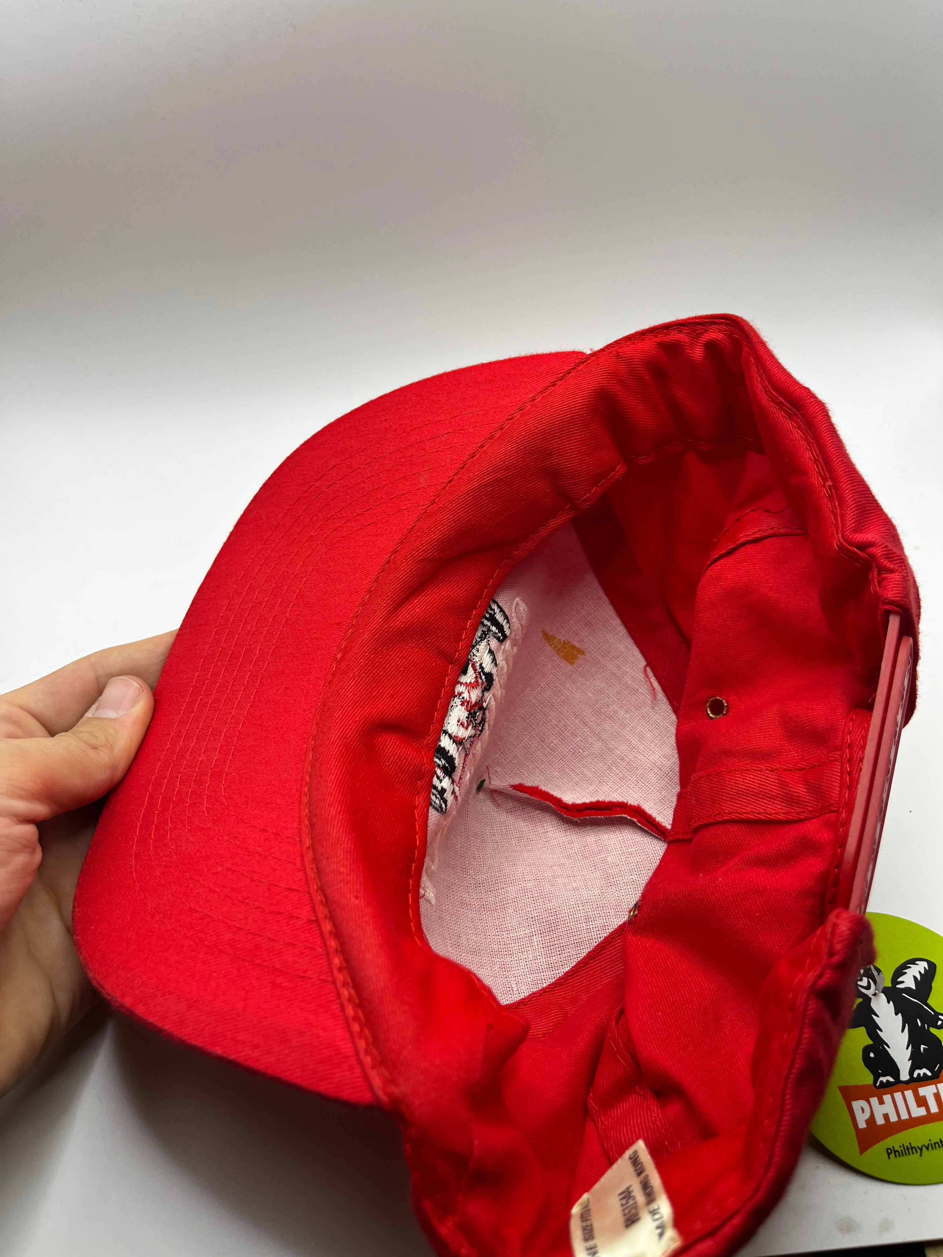 Vintage Marlboro F1 Racing Team 1992 Red Cigarette Advertising Snapback Hat