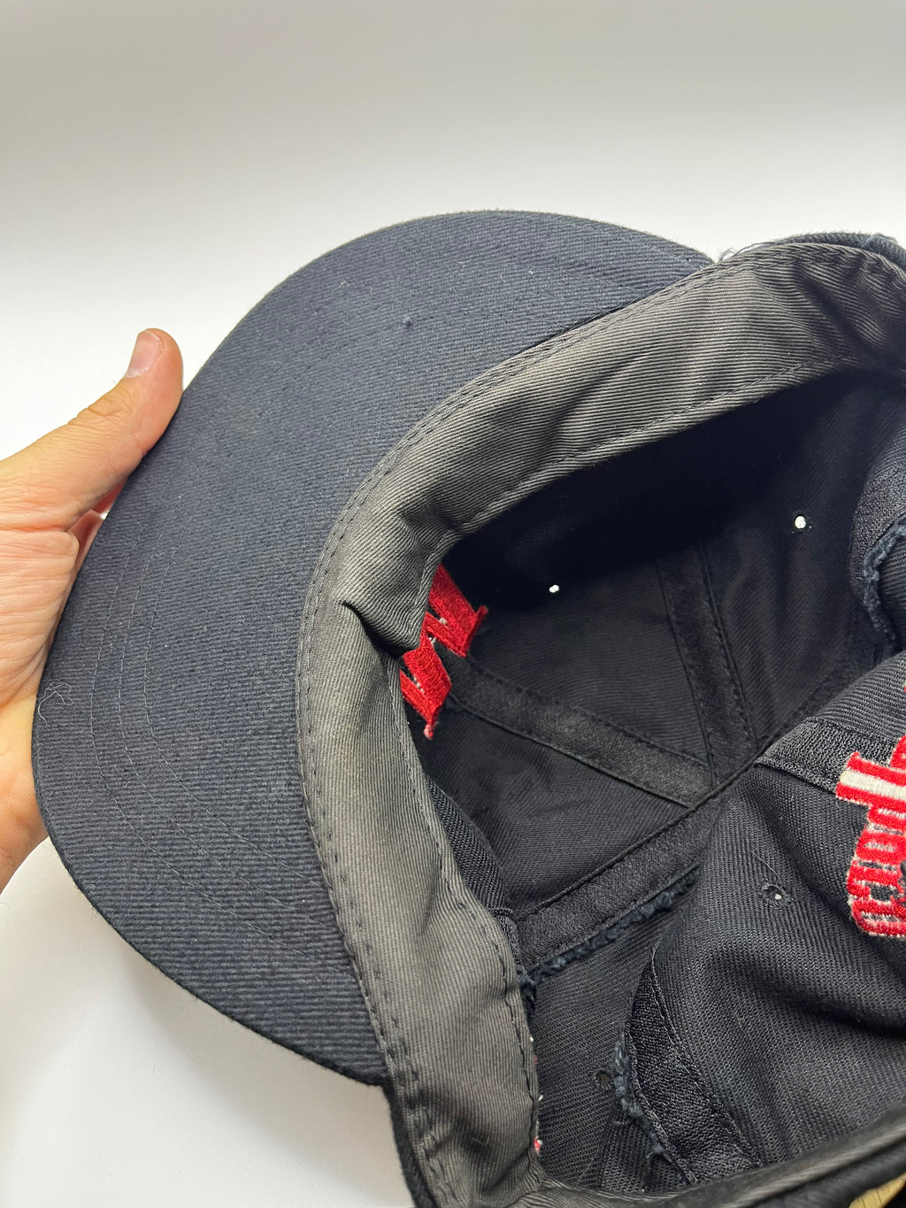Vintage Marlboro Cigerettes Advertising M Cowboy Black Strapback Hat