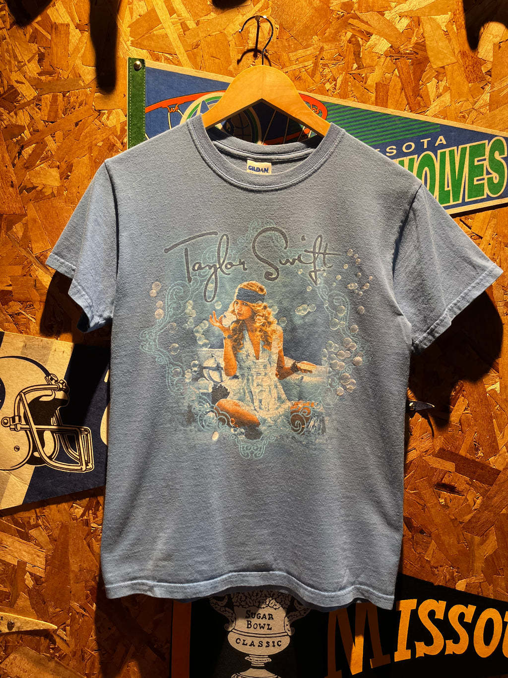 Vintage Taylor Swift Fearless 2009 Blue T-Shirt: Small