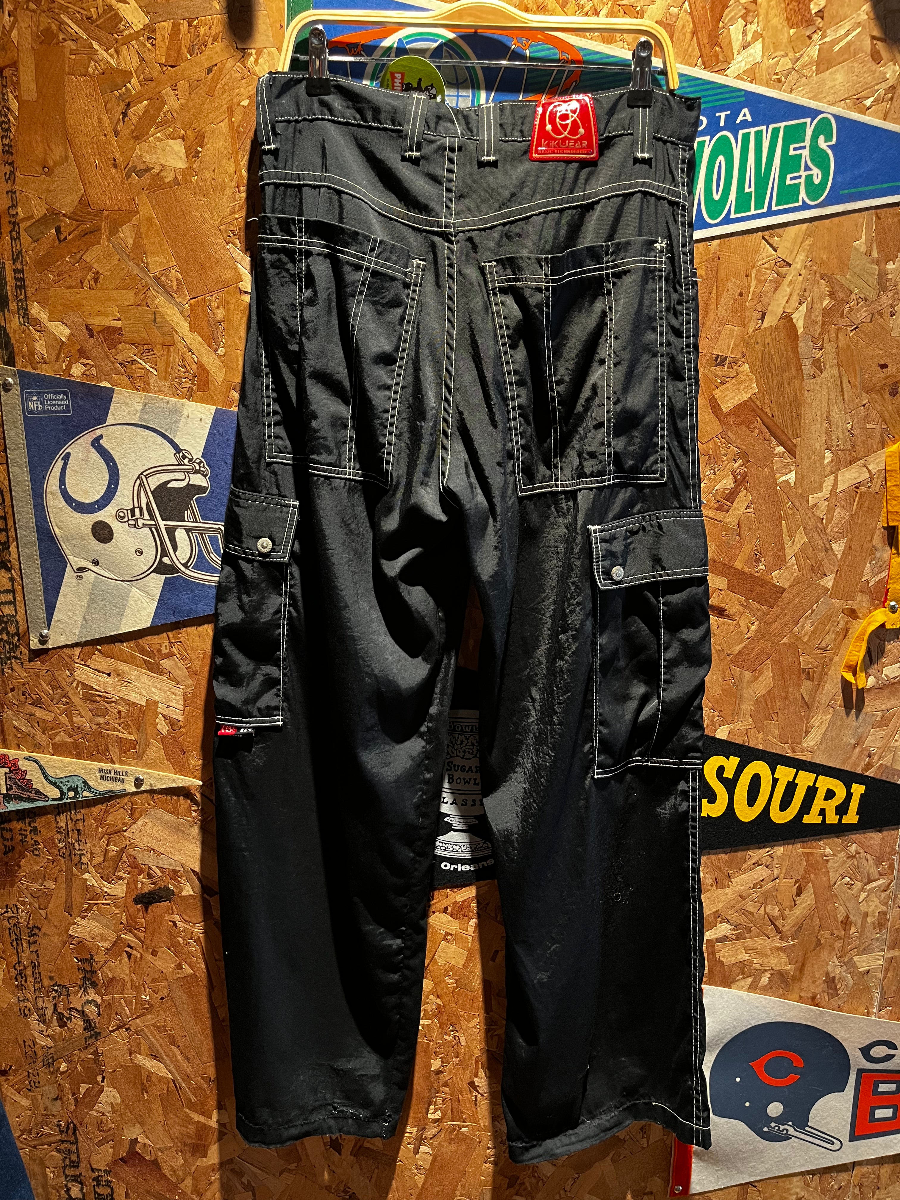 Vintage Kikwear Black Cargo Nylon Y2K Baggy Rave Pants: 33x32