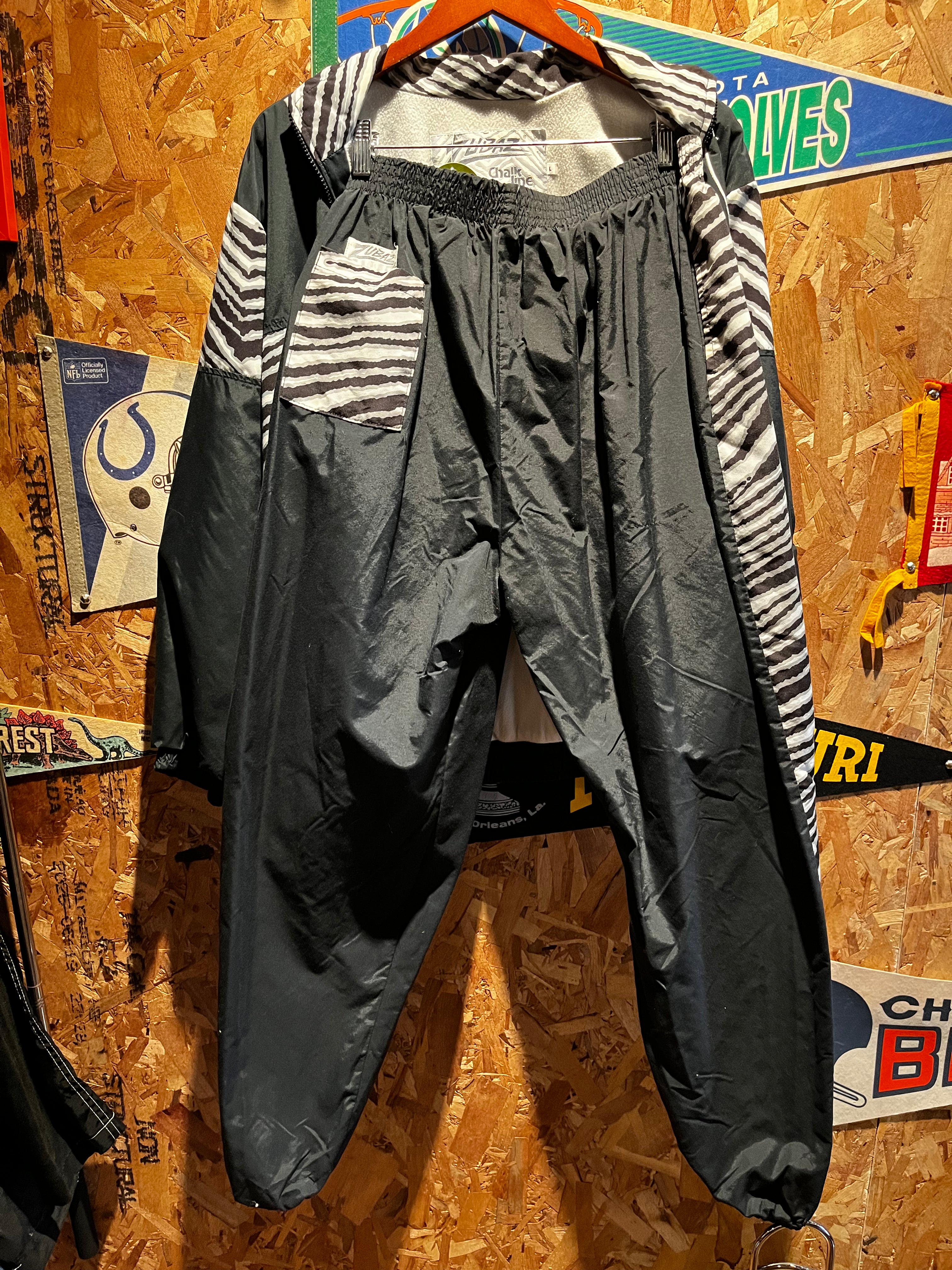 Vintage Zubaz Chalk Line Raiders NFL Jacket Pants Windbreaker Set 90's: Large