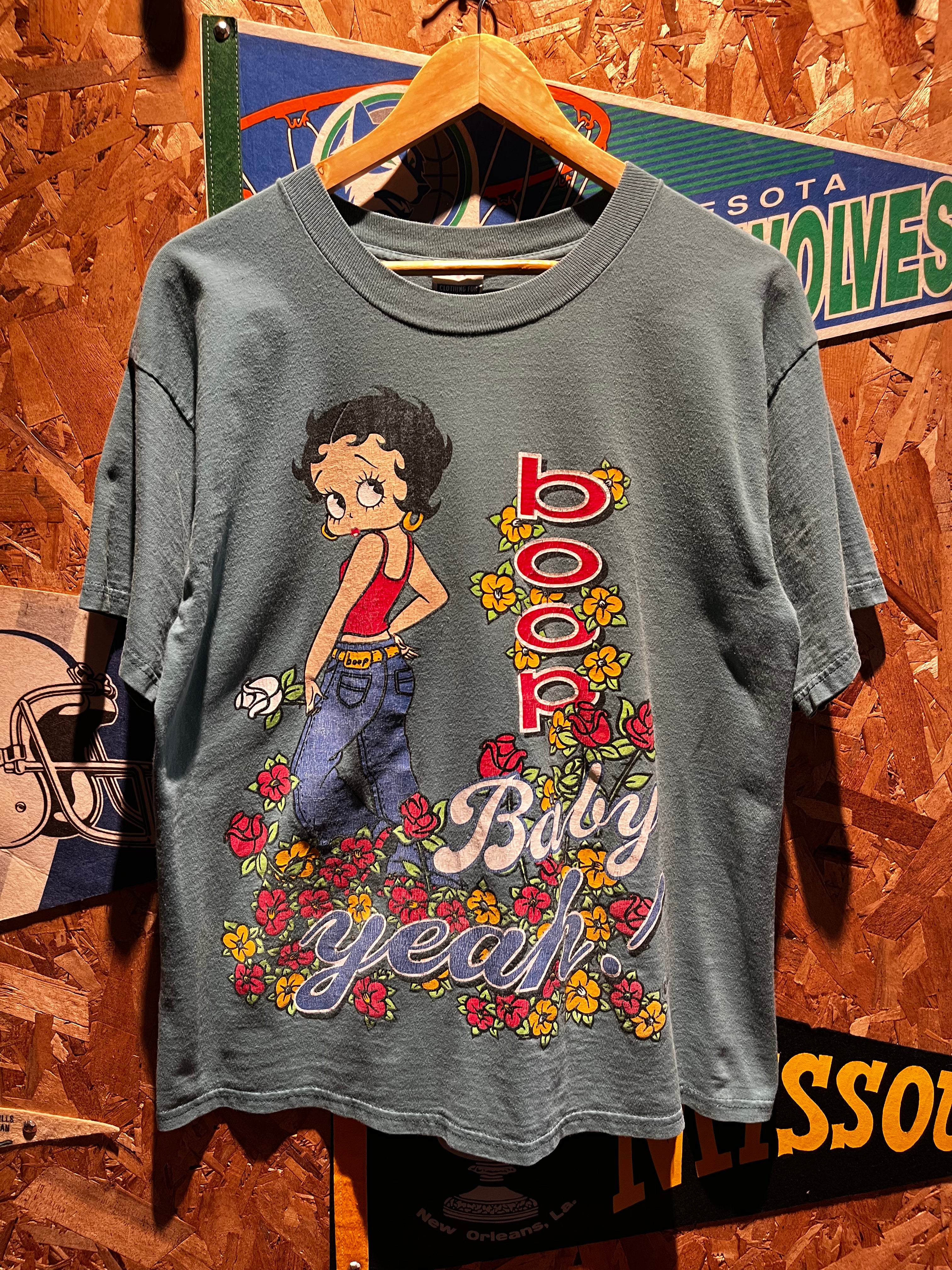 Vintage Betty Boop Baby Yeah! Flowers Freeze Cartoon Teal T-Shirt: Large