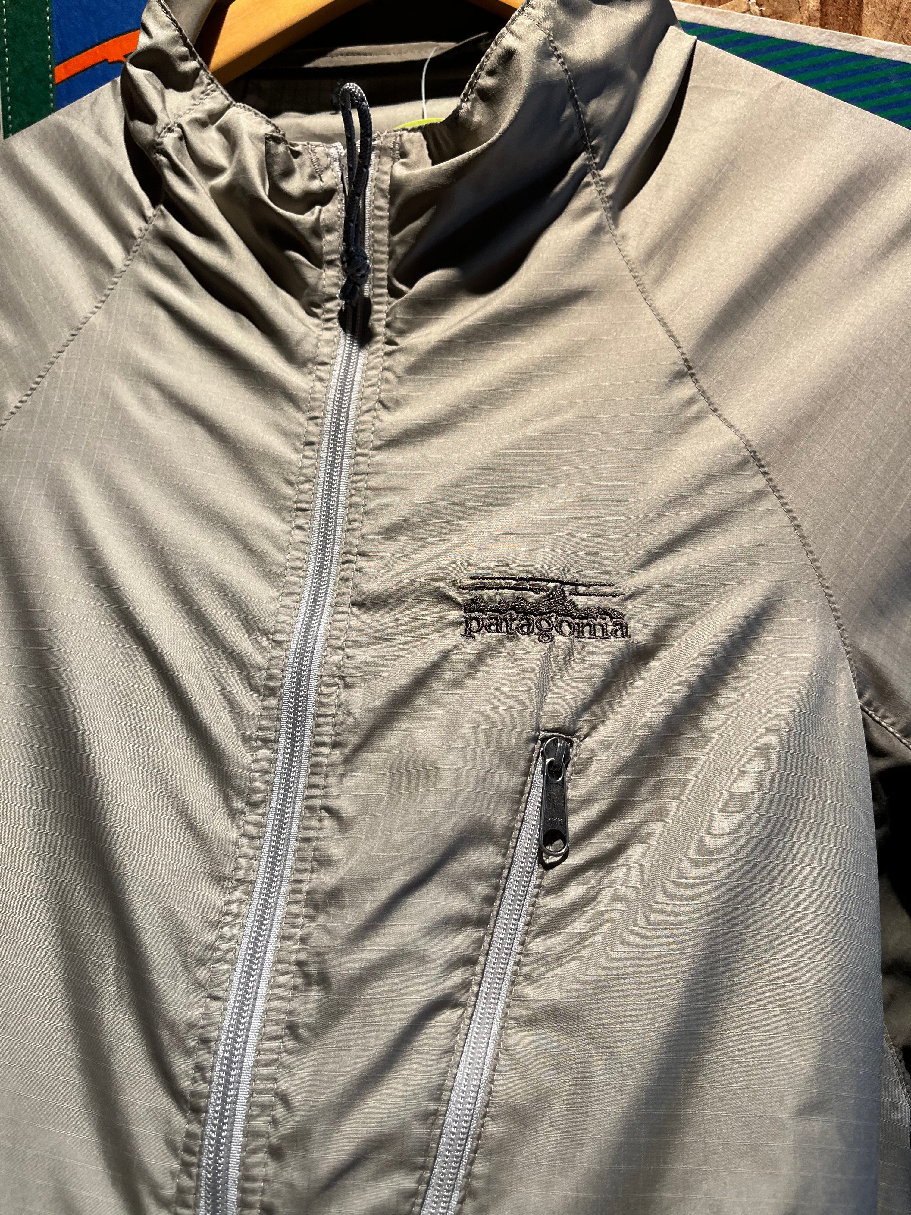 Patagonia Tan Windbreaker Lightweight Ripstop Jacket: XL