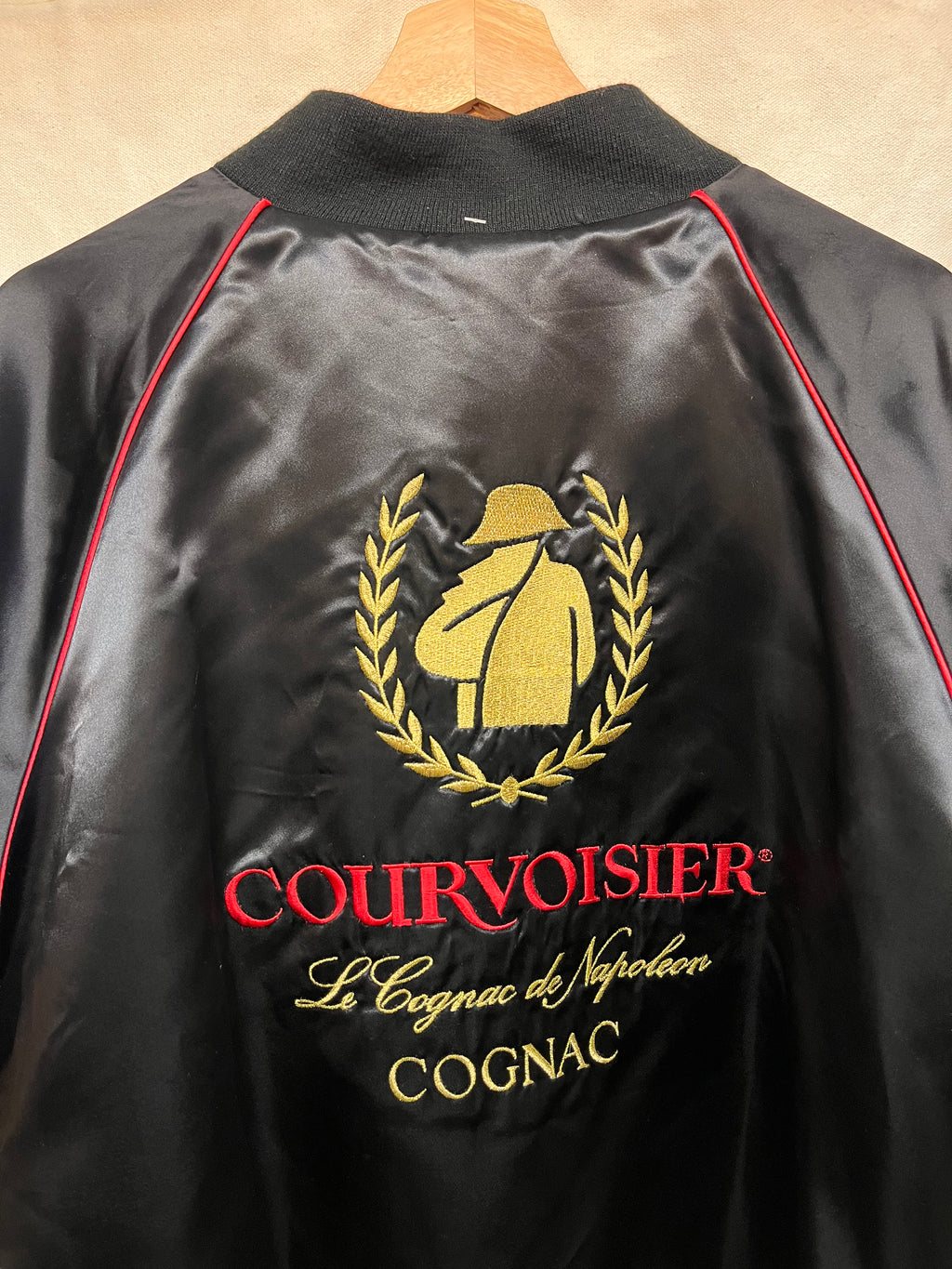 Vintage Courvoisier Le Cognac De Napoleon Alcohol Satin Reversible Black Red Zip Jacket: XL
