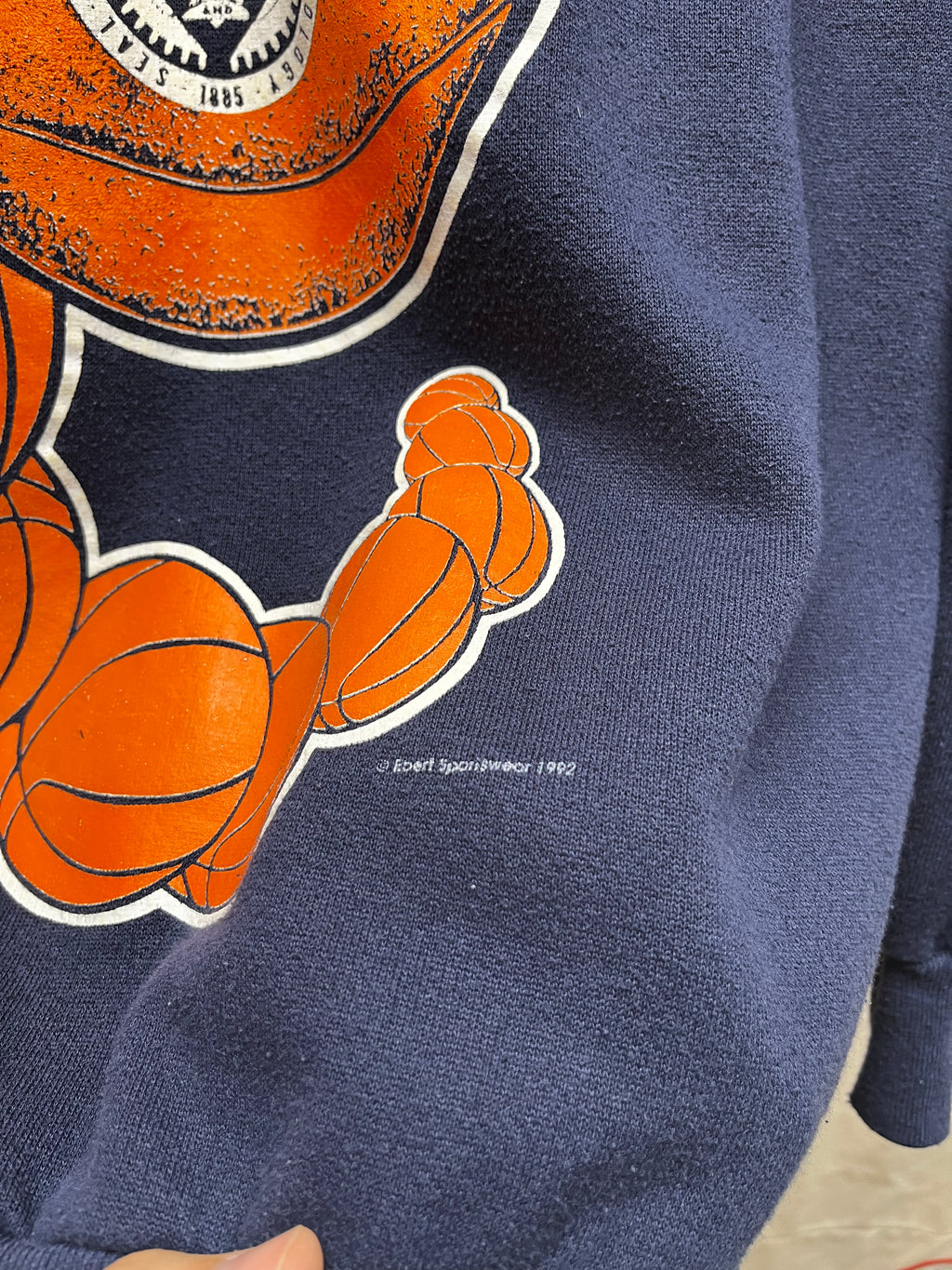 Vintage Georgia Tech University 1992 Yellow Jackets Basketball Navy Crewneck Sweatshirt: XXL