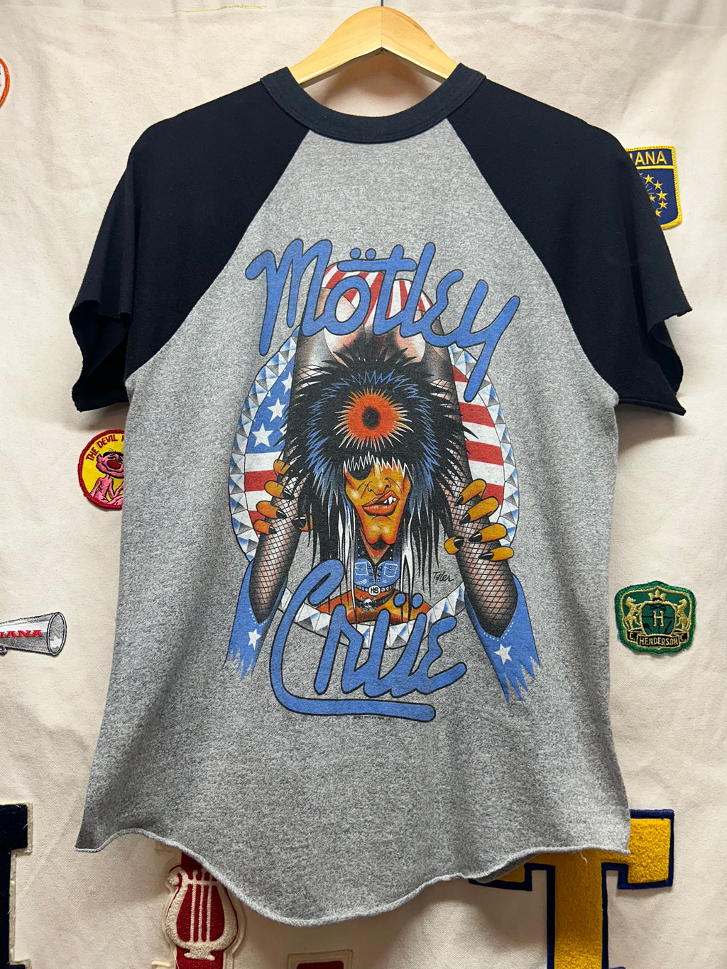 Vintage Mötley Crüe American Raglan 1987 "Girls Girls Girls" Band Tour T-Shirt: Large