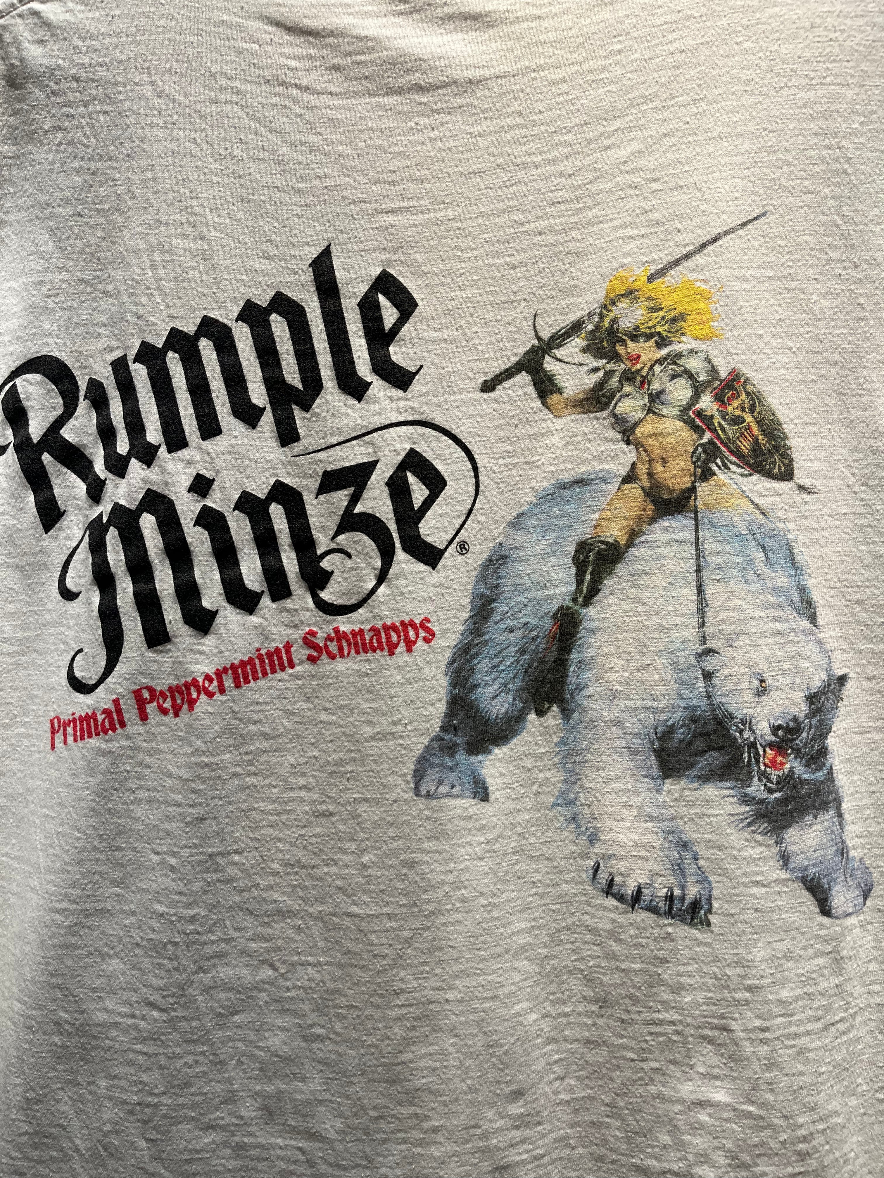 Vintage Rumple Minze Warrior Women Valkyrie Polar Bear Alcohol White T-Shirt: XL