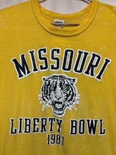 Load image into Gallery viewer, Vintage University of Missouri Mizzou Tigers Liberty Bowl 1981 Football Russell T-Shirt: Large
