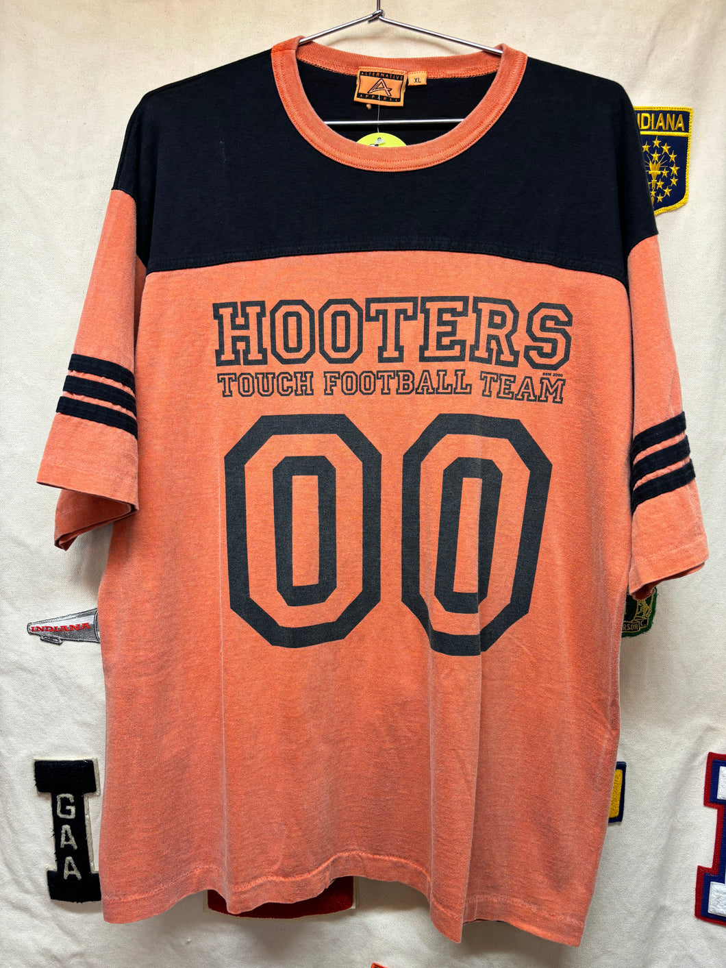 Vintage Hooters Restaurant 00 Touch Football Team Cotton Jersey Shirt: XL