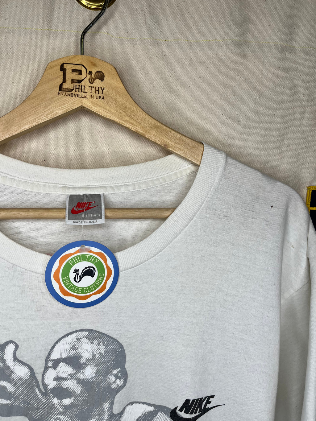 Vintage Nike Grey Tag Air Jordan Hare Bugs Bunny White T-Shirt: Large