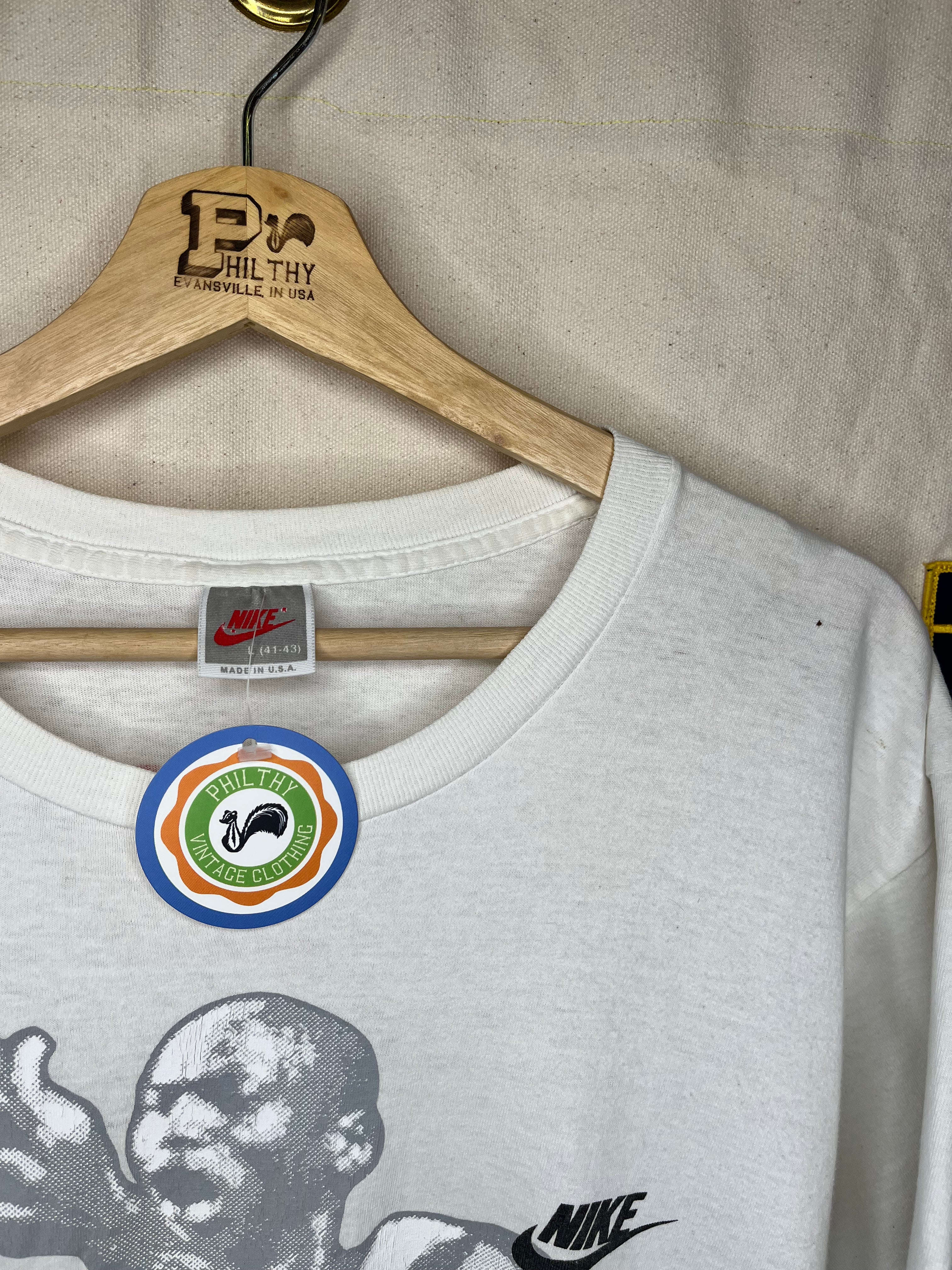 Vintage Nike Grey Tag Air Jordan Hare Bugs Bunny White T-Shirt: Large