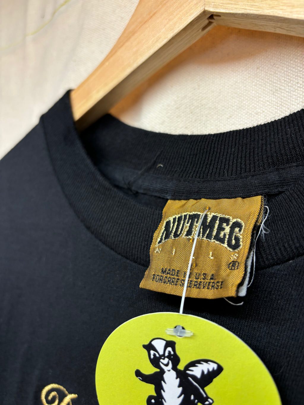 Vintage NCAA Basketball Final Four Indiana Duke Michigan Cincinnati Nutmeg Black T-Shirt: Large