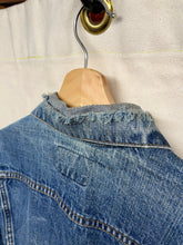 Load image into Gallery viewer, Vintage Levi&#39;s Embroidered Distressed 1970&#39;s Trucker Jacket: Small/Medium 40
