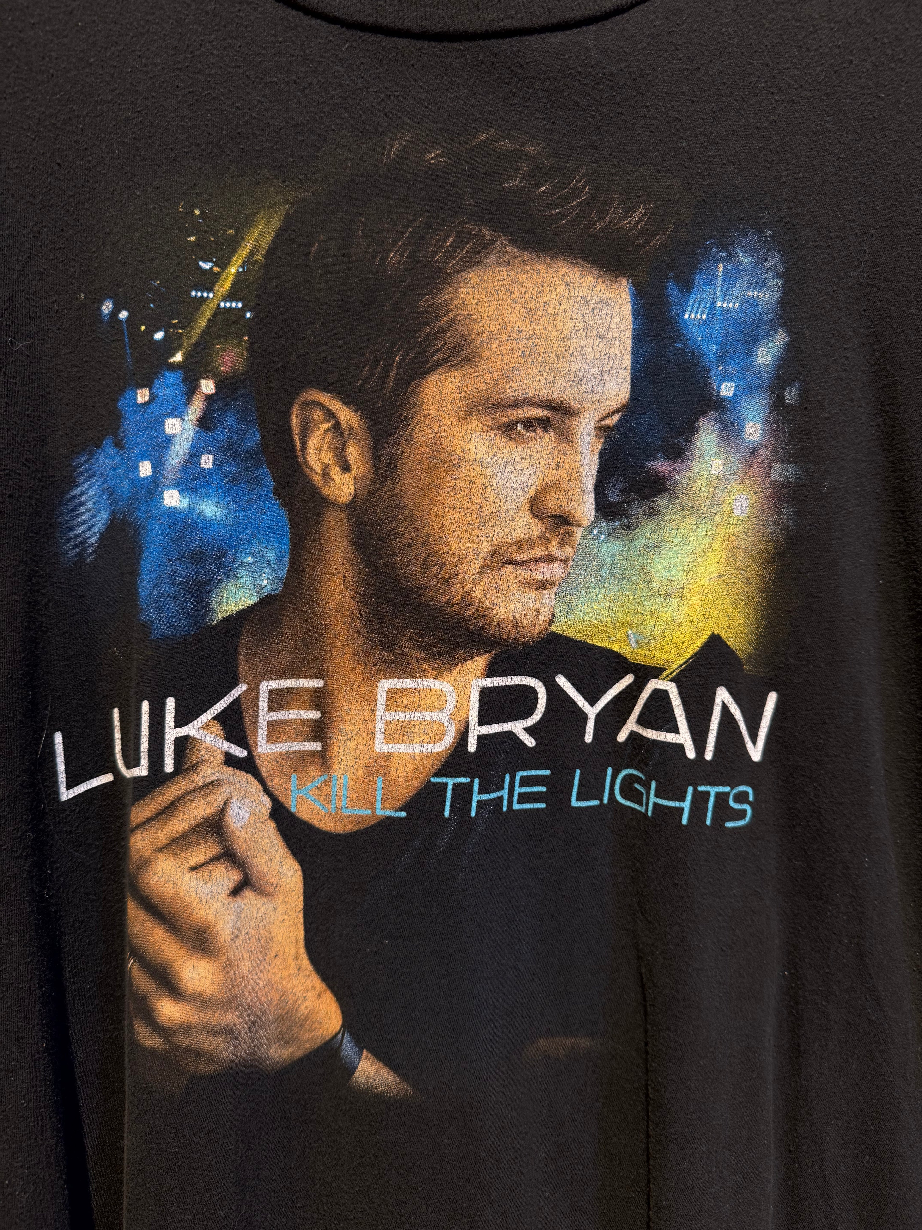 Vintage 2016 Luke Bryan Kill The Lights Tour T-Shirt: XXL