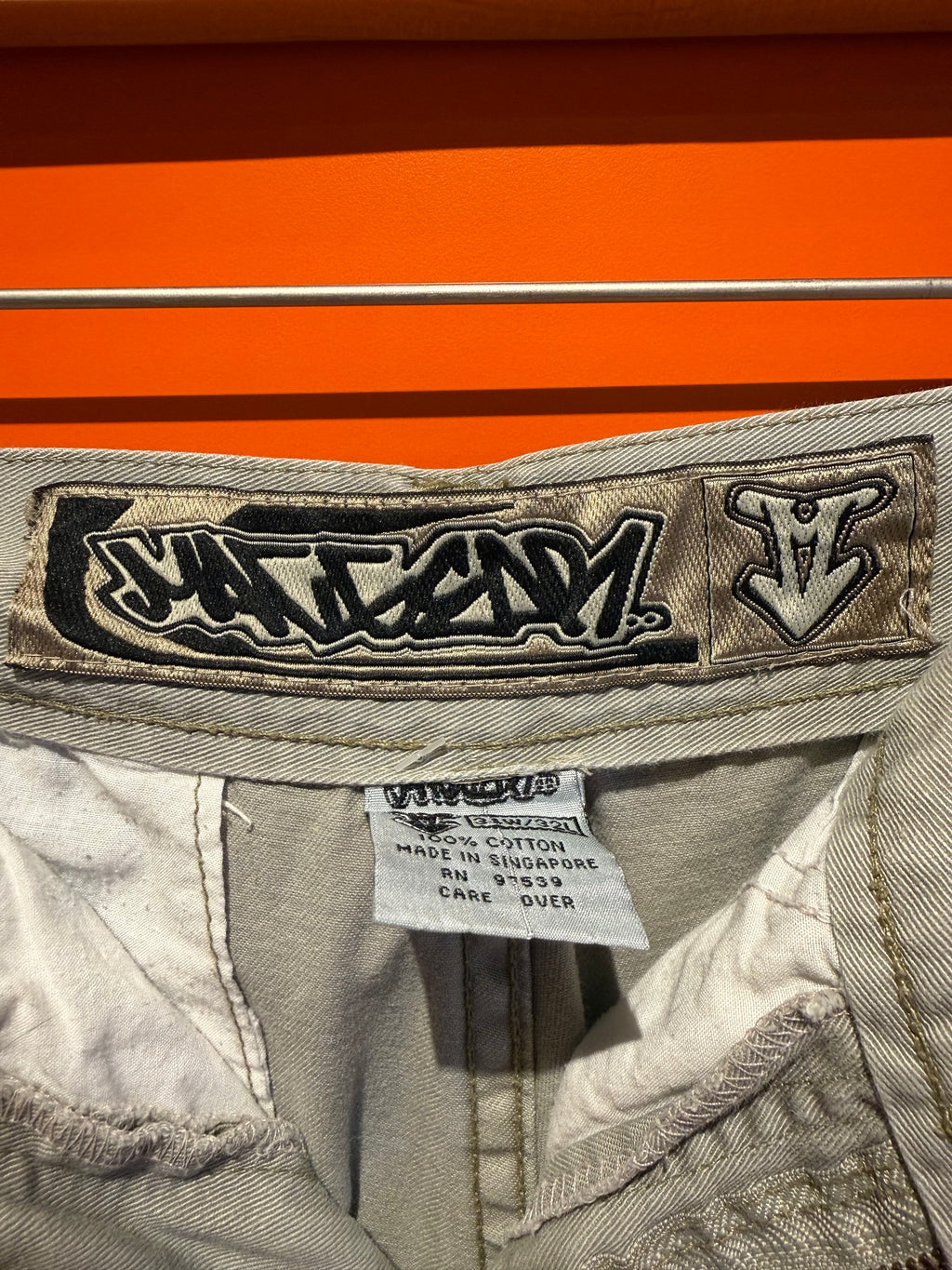 Vintage Mac Gear Jnco Graffiti Conart Style Cargo Shorts: 34"