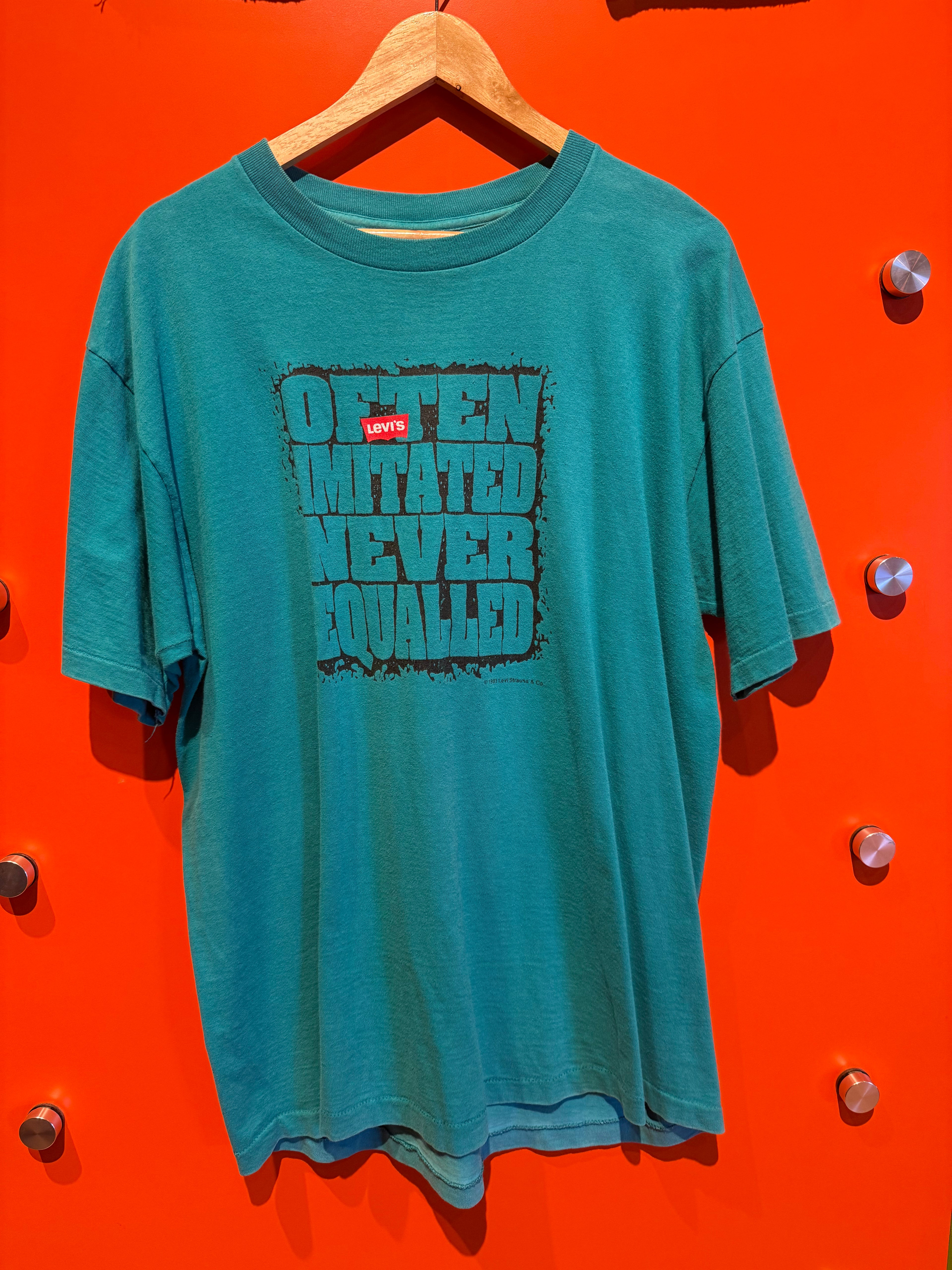 Vintage Levi's Graphic T-Shirt: XL