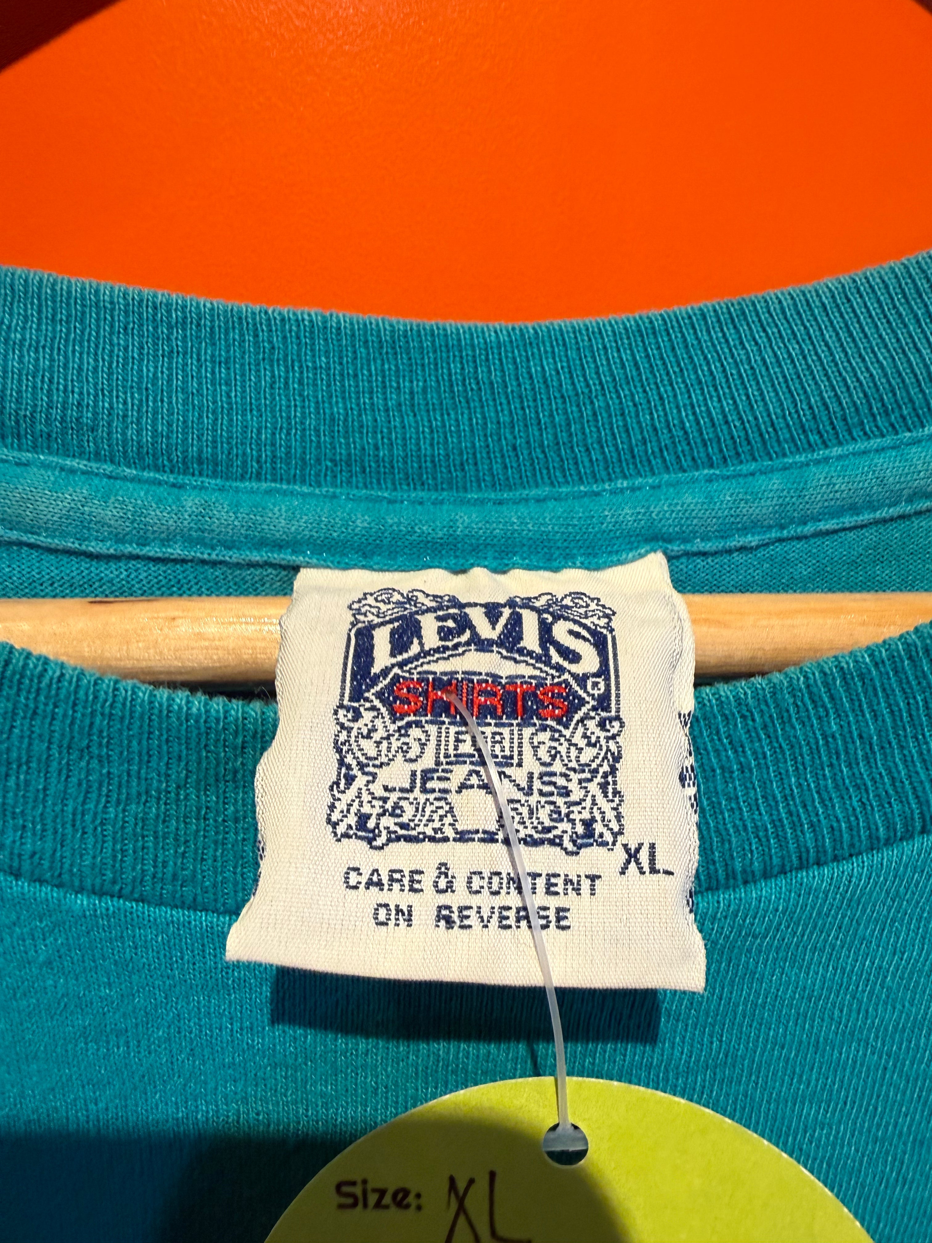 Vintage Levi's Graphic T-Shirt: XL