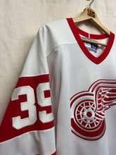 Load image into Gallery viewer, Vintage Detroit Red Wings Dominik Hasek Hockey Jersey: M
