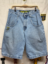 Load image into Gallery viewer, Vintage JNCO Stinger Baggy Light Wash Blue Denim Jean Shorts: 32
