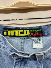 Load image into Gallery viewer, Vintage JNCO Stinger Baggy Light Wash Blue Denim Jean Shorts: 32
