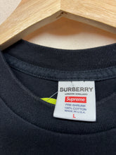 Load image into Gallery viewer, Supreme x Burberry Box Logo Black T-Shirt: Large
