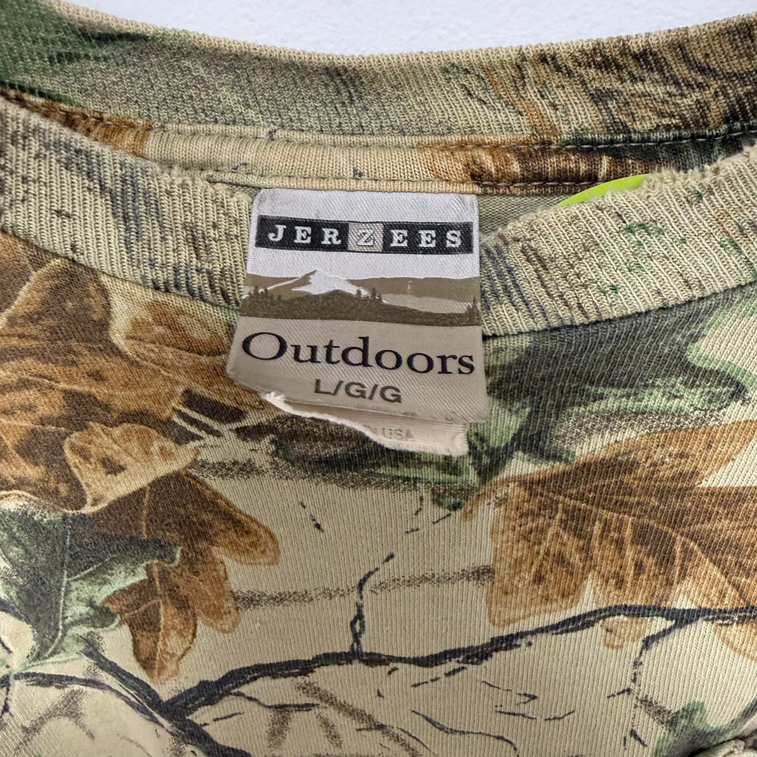 Vintage Outdoor Camouflage Pocket Long Sleeve: L