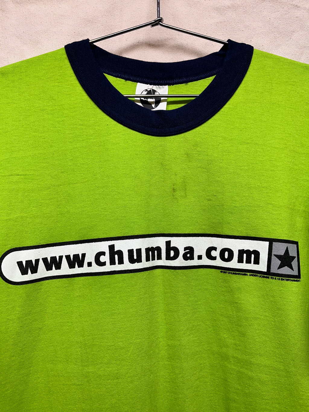 Vintage Chumbawumba Tubthumper Chumba.com Autographed 1997 Green Ringer Band T-Shirt: XL