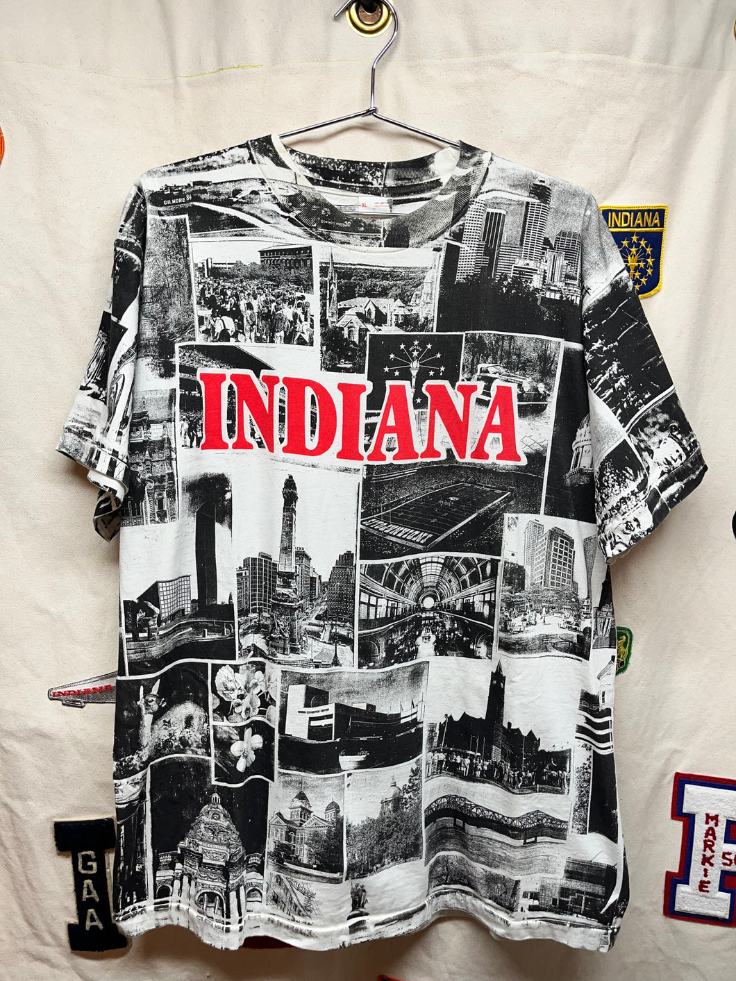 Vintage Indiana All Over Print Indianapolis Colts City Photos USA T-Shirt: XL