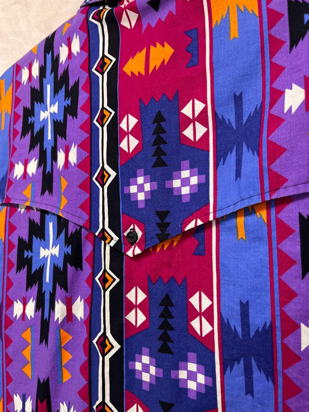 Vintage Western Aztec Steer West Purple Button Up Shirt: Large