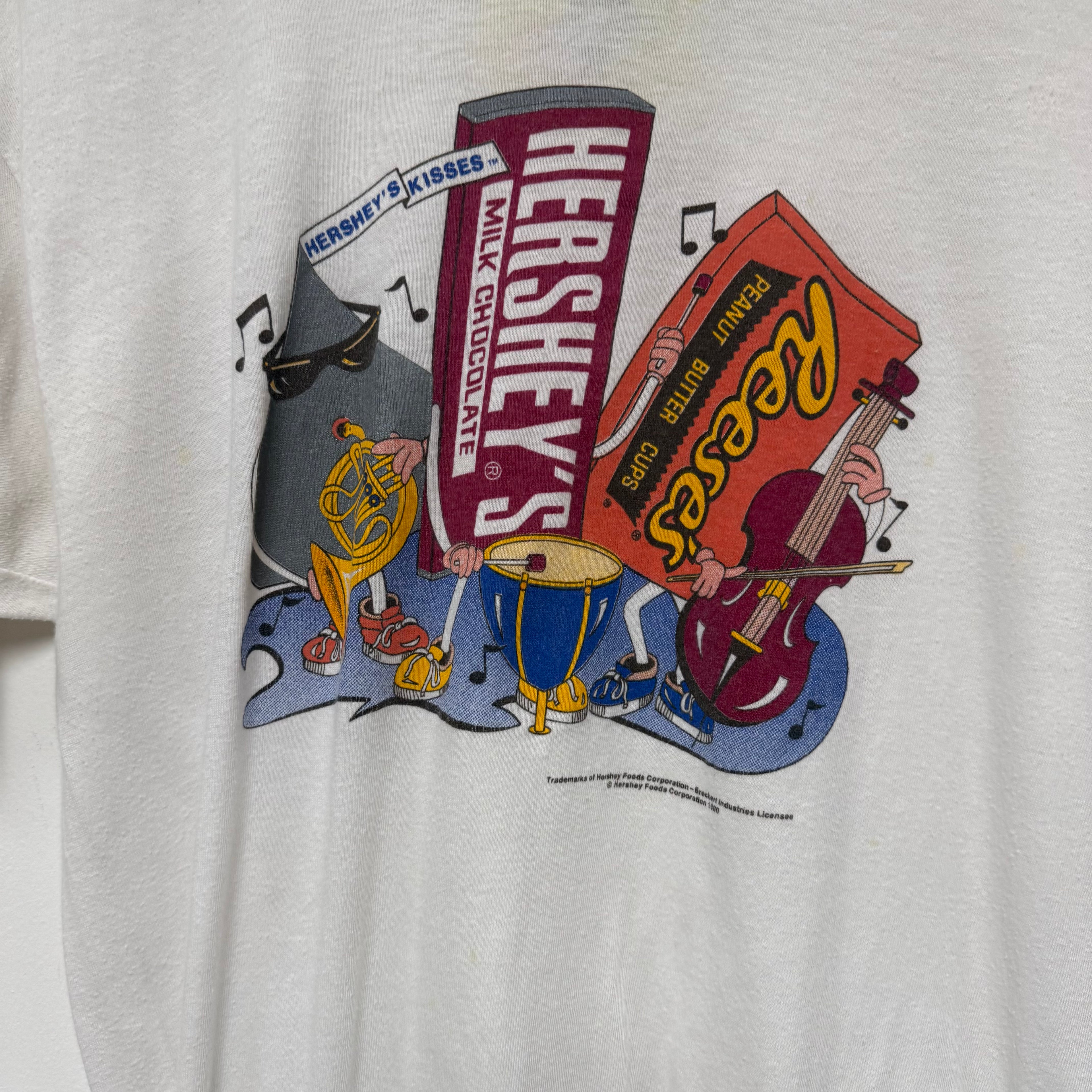 Vintage Hershey Candy T-Shirt: M/L