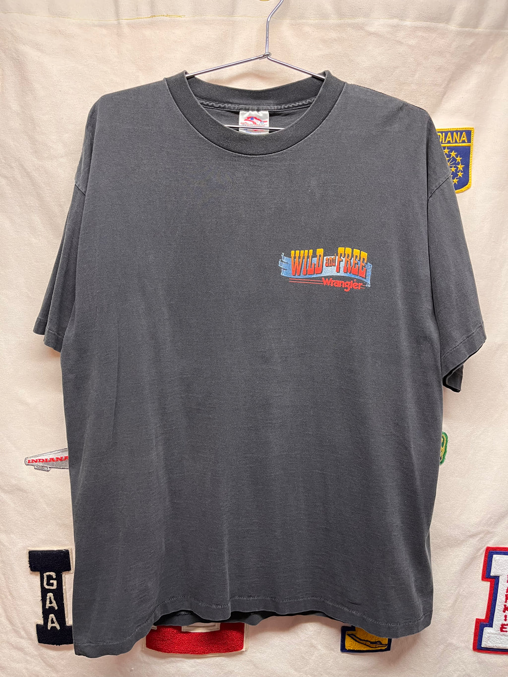 Vintage Wrangler Wild and Free Endangered Species of The West Faded Black T-Shirt: XL