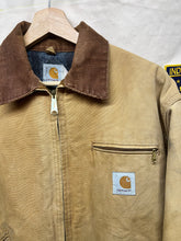 Load image into Gallery viewer, Vintage Carhartt Detroit Tan Duck Canvas Blanket Lined Zip Up Jacket: Large (44)
