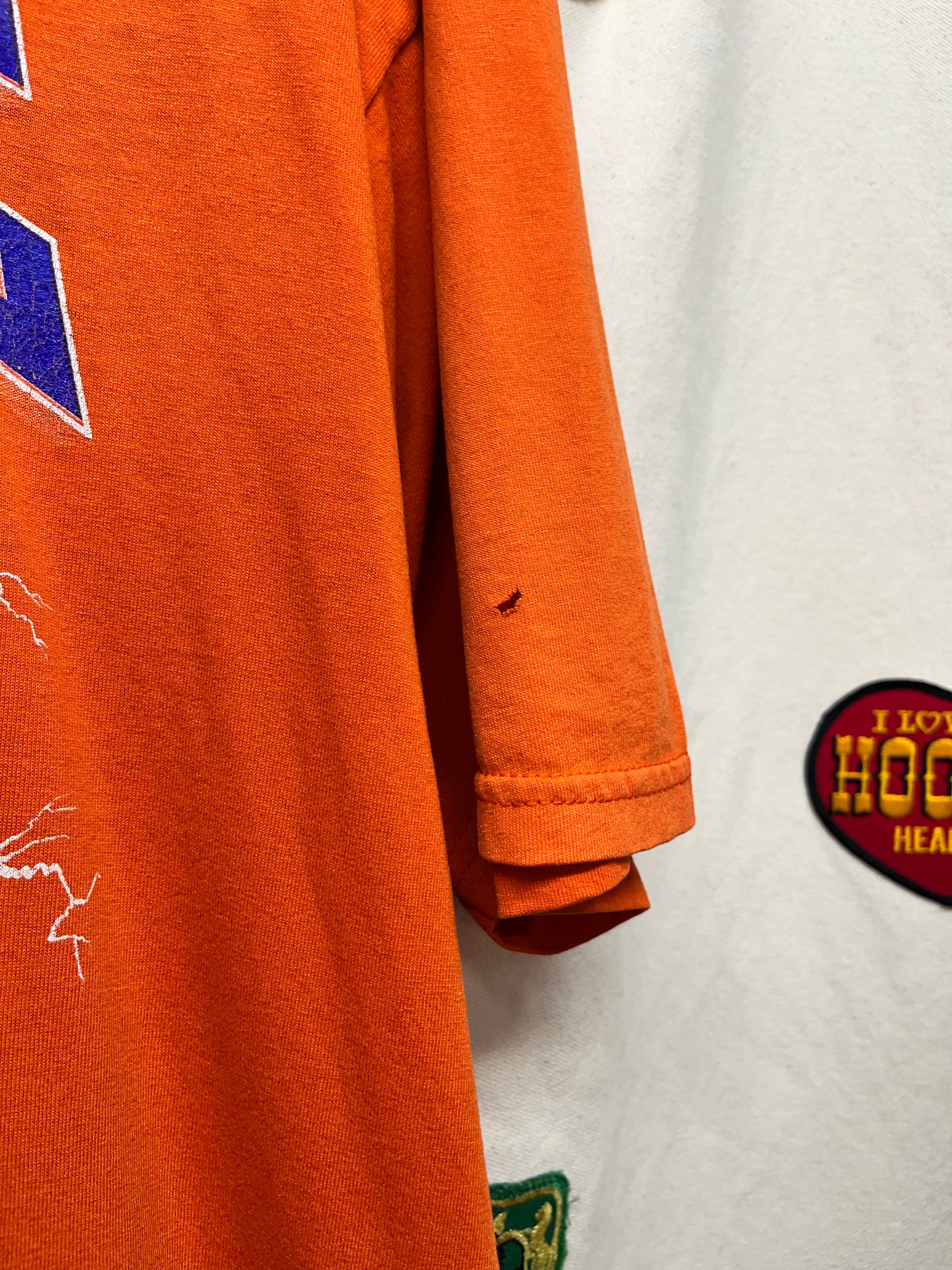 Vintage Syracuse University Orange NCAA Basketball Champions 2003 Ring Lightning T-Shirt: XL