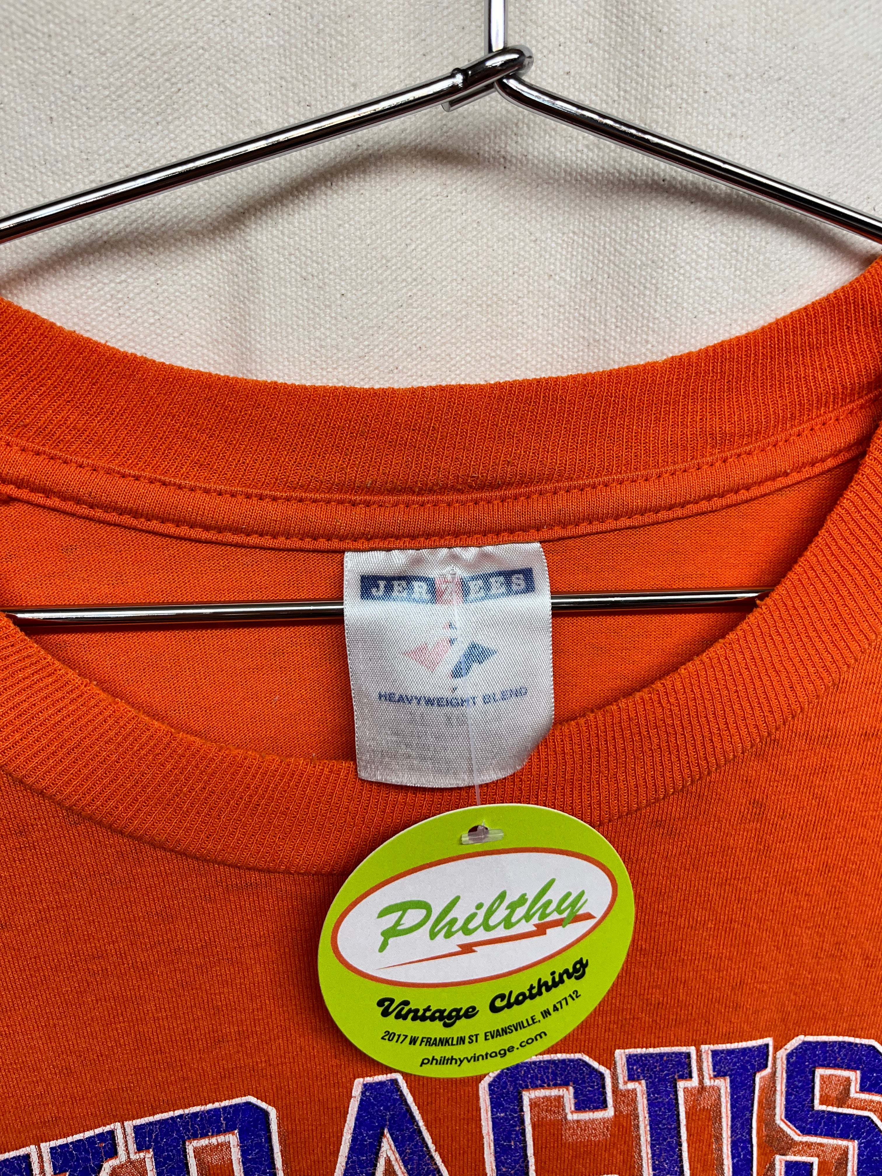 Vintage Syracuse University Orange NCAA Basketball Champions 2003 Ring Lightning T-Shirt: XL