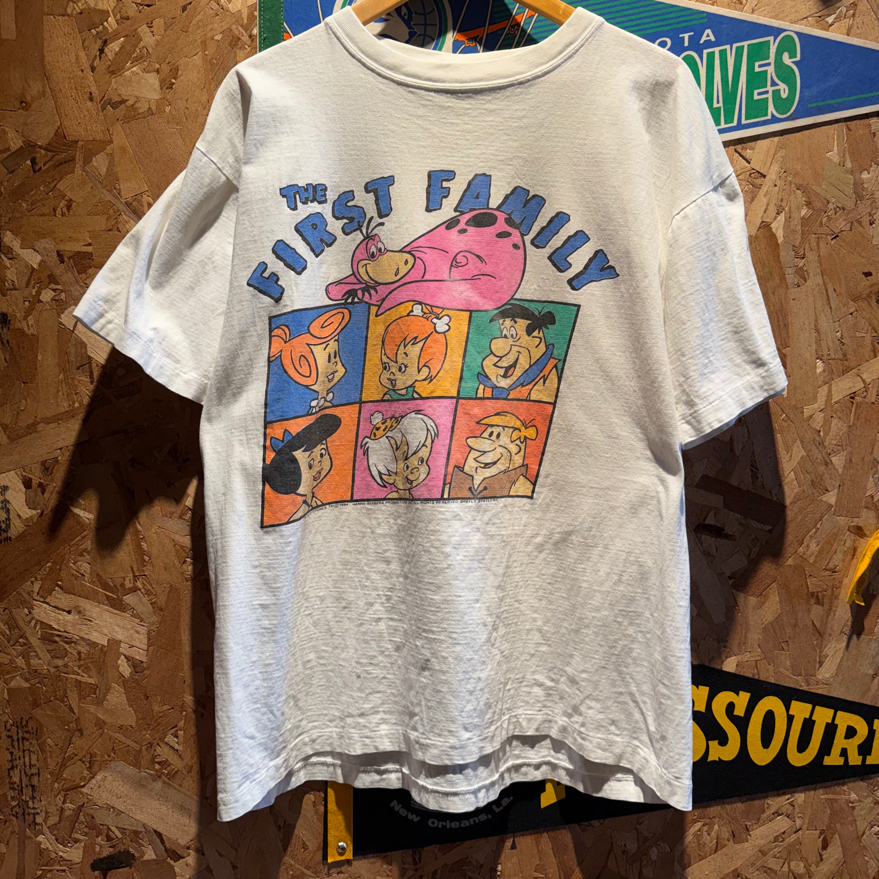 Vintage The Flintstone's Family Cartoon T-Shirt: XL