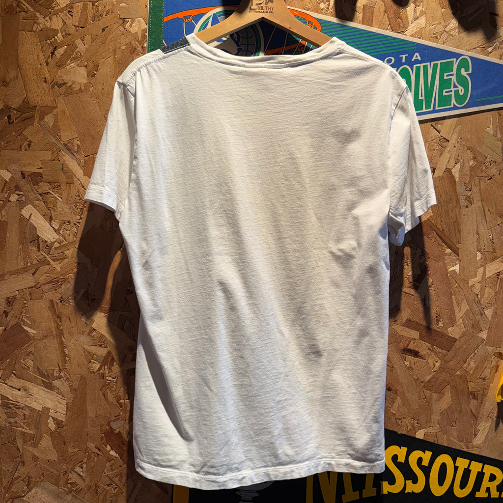 Vintage Burberry Graphic Design T-Shirt: M