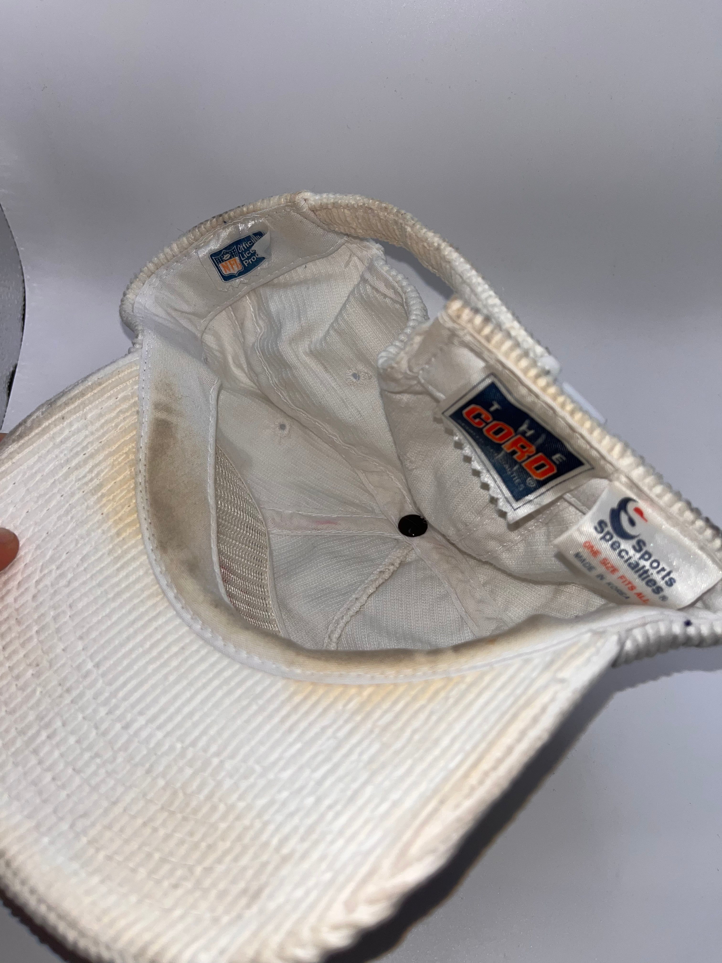 Vintage San Francisco 49ers NFL Sports Specialties Script White Corduroy Zip Back Hat