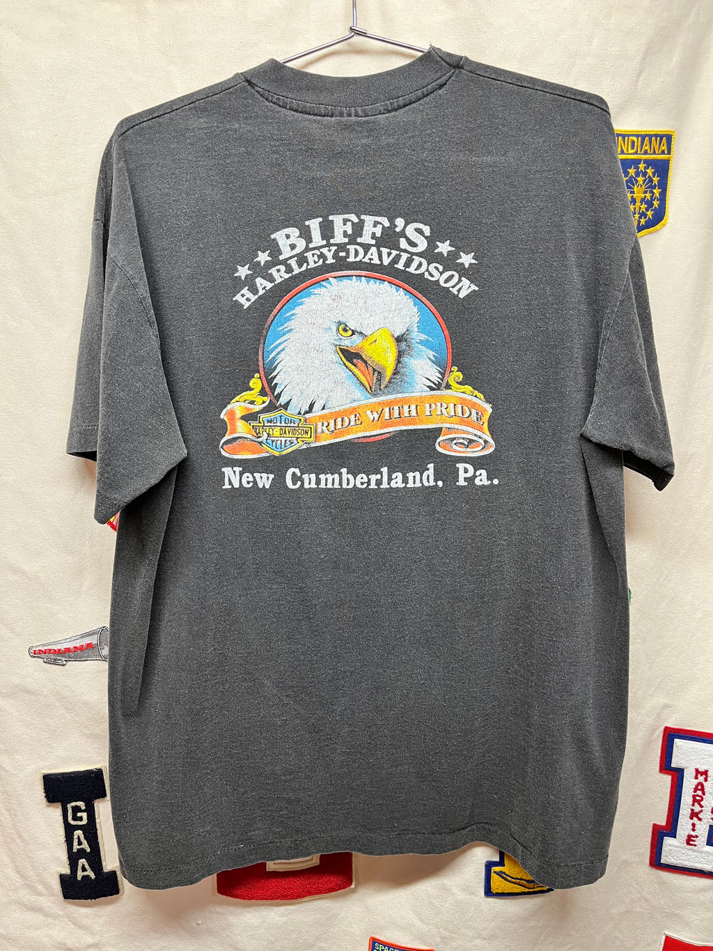 Vintage Harley Davidson 3D Emblem Gas Station The Saturday Evening Post Rockwell T-Shirt: XL