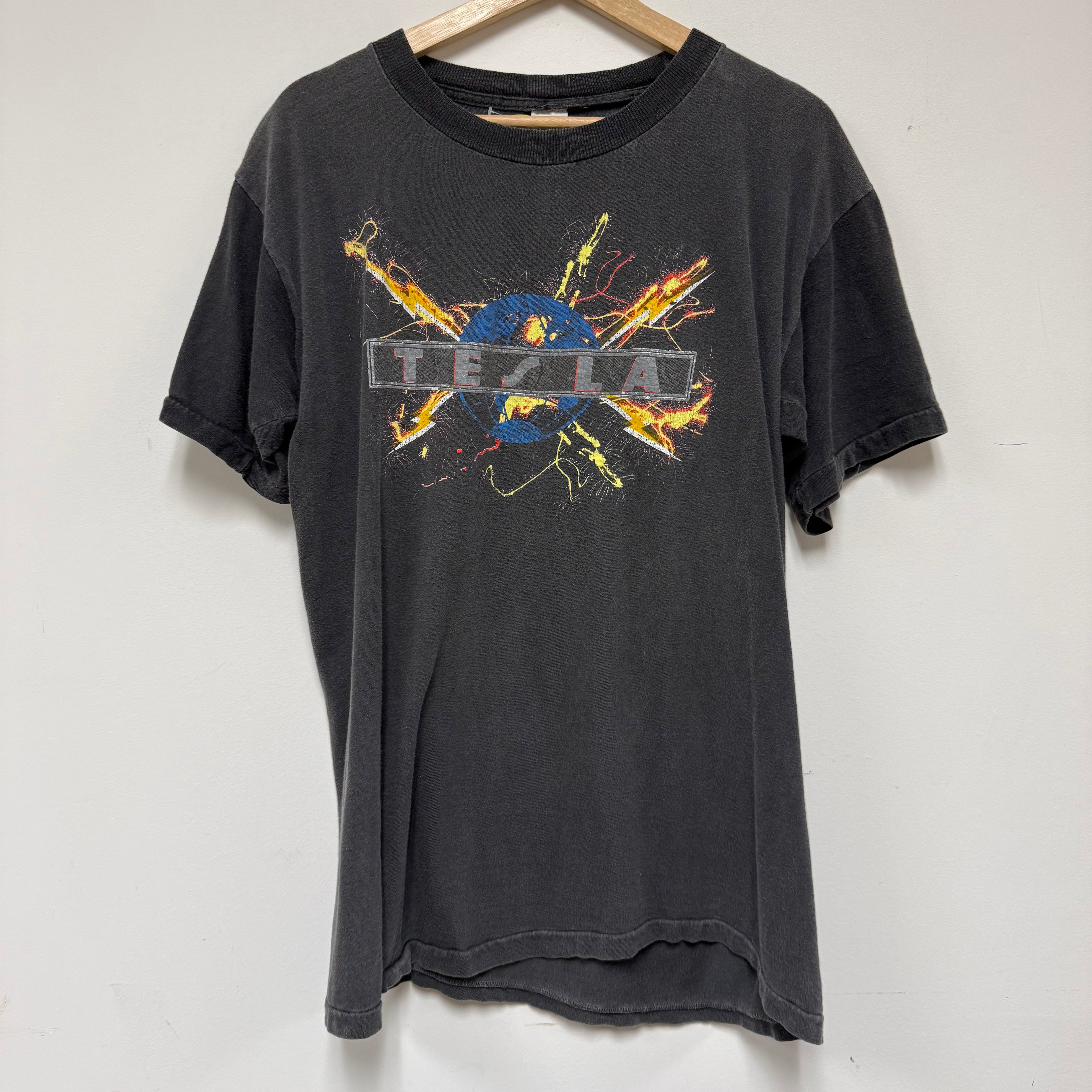 Vintage 1987 Tesla Mechanical Resonance Tour T-Shirt: L
